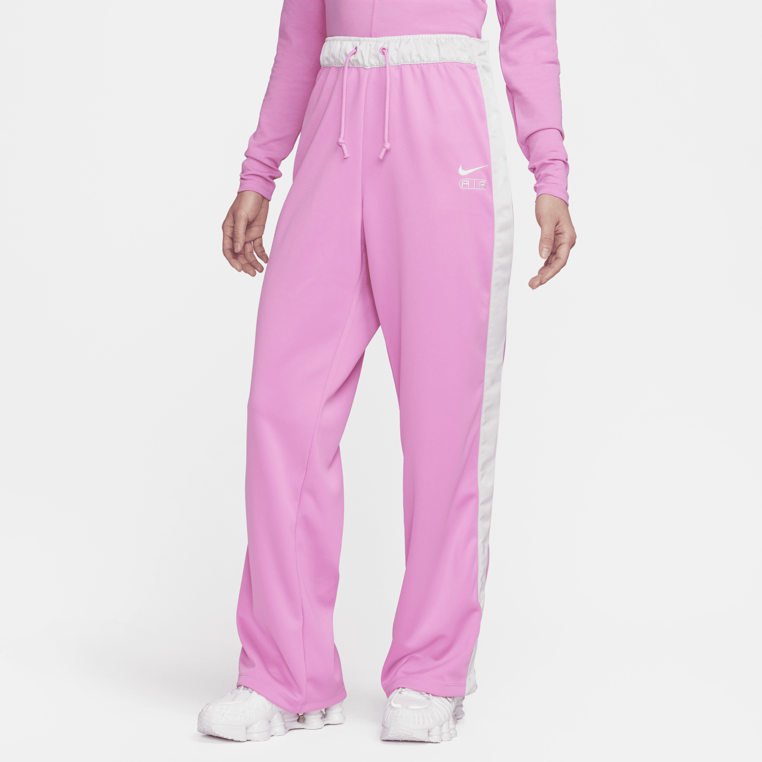 【ナイキ(NIKE)公式ストア】ナイキ エア ウィメンズ ミッドライズ ブレークアウェイ パンツ FN1906-675 レッド 【ナイキ(NIKE)公式ストア】ナイキ エア ウィメンズ ミッドライズ ブレークアウェイ パンツ FN1906-675 レッド