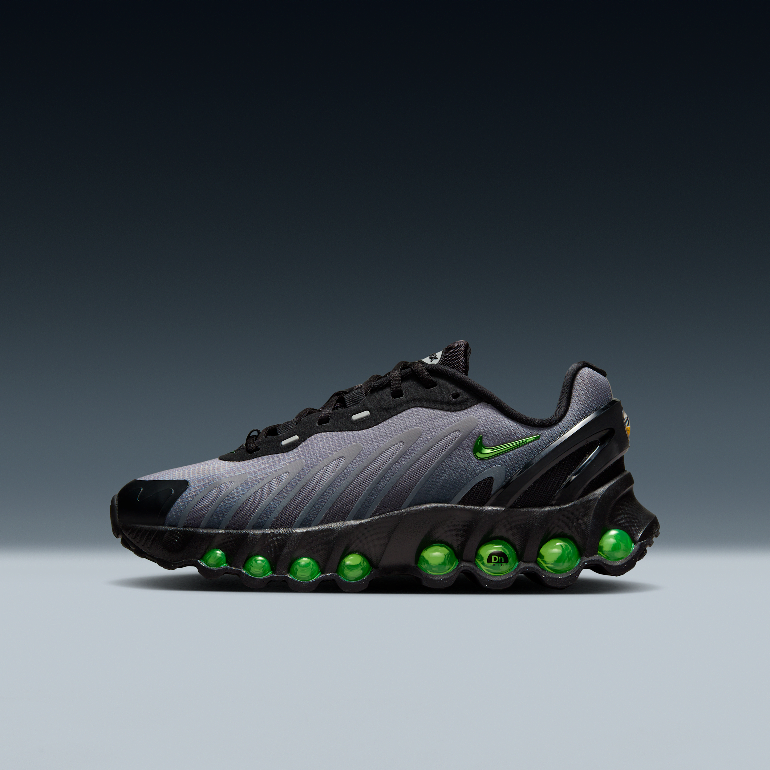 【ナイキ(NIKE)公式ストア】ナイキ エア マックス Dn8 ジュニアシューズ HF7310-005 ブラック 【ナイキ(NIKE)公式ストア】ナイキ エア マックス Dn8 ジュニアシューズ HF7310-005 ブラック