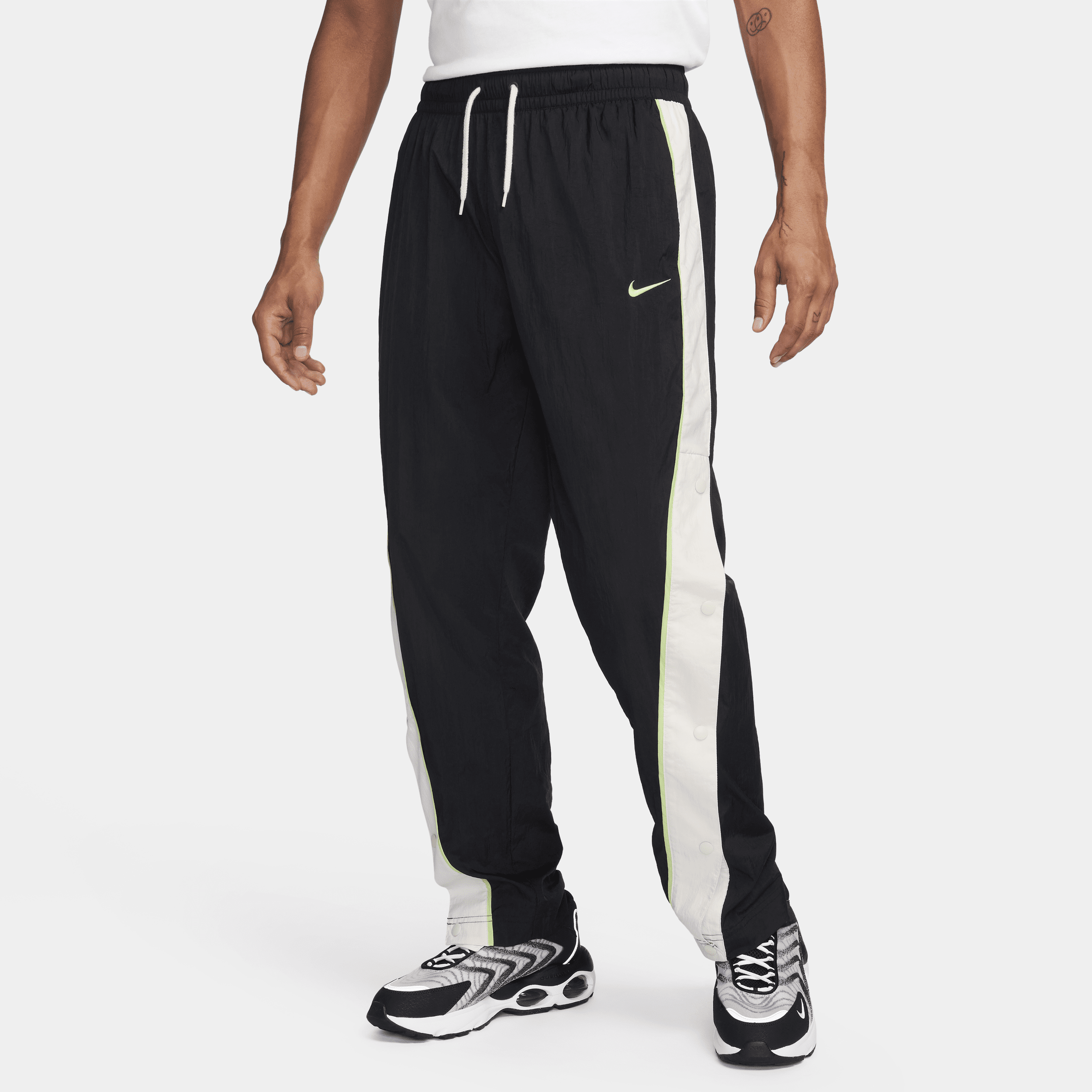 Pantaloni in tessuto da basket Nike - Uomo - Nero