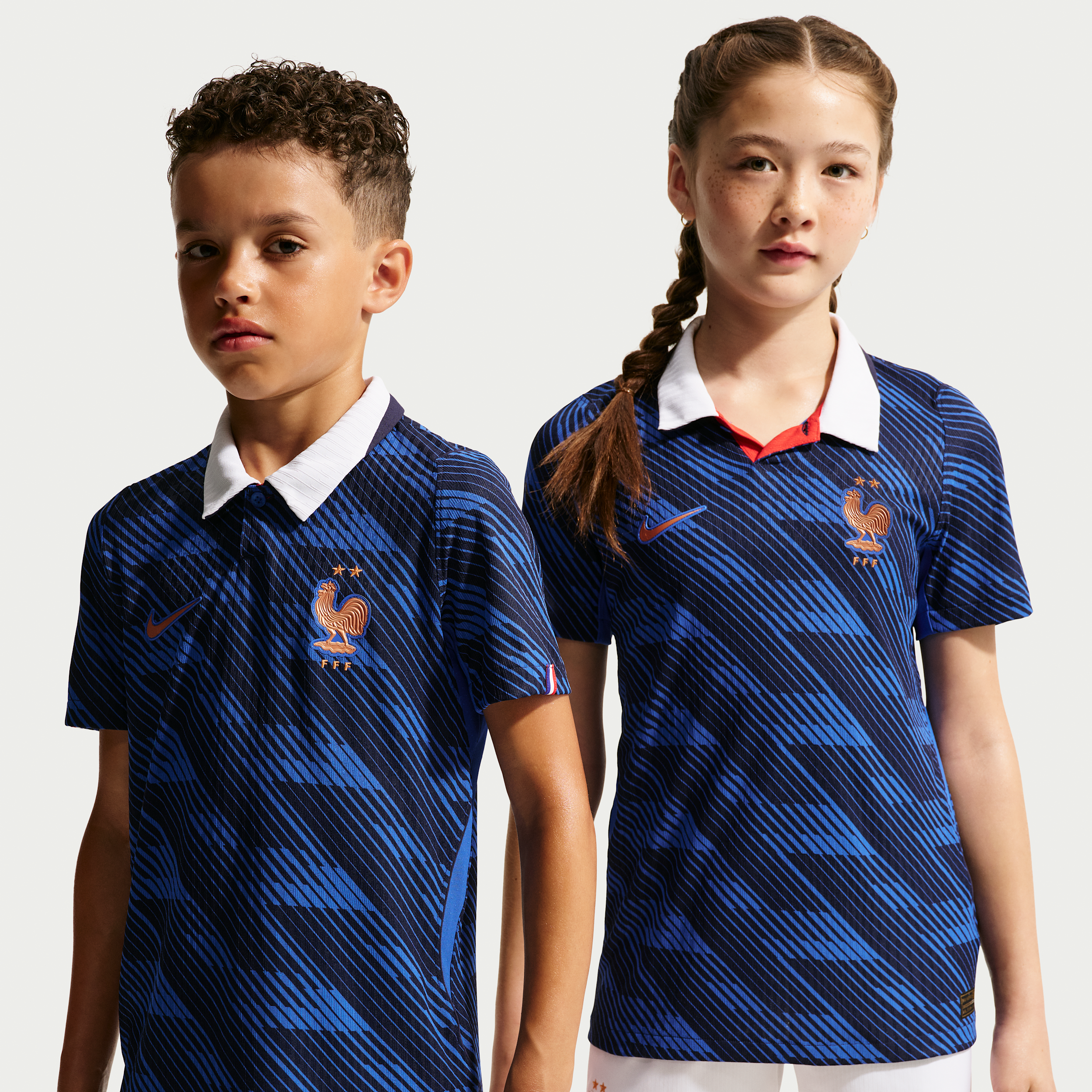 Nike France Kids SS Player Issue Home Shirt 2026 | IB5049-480