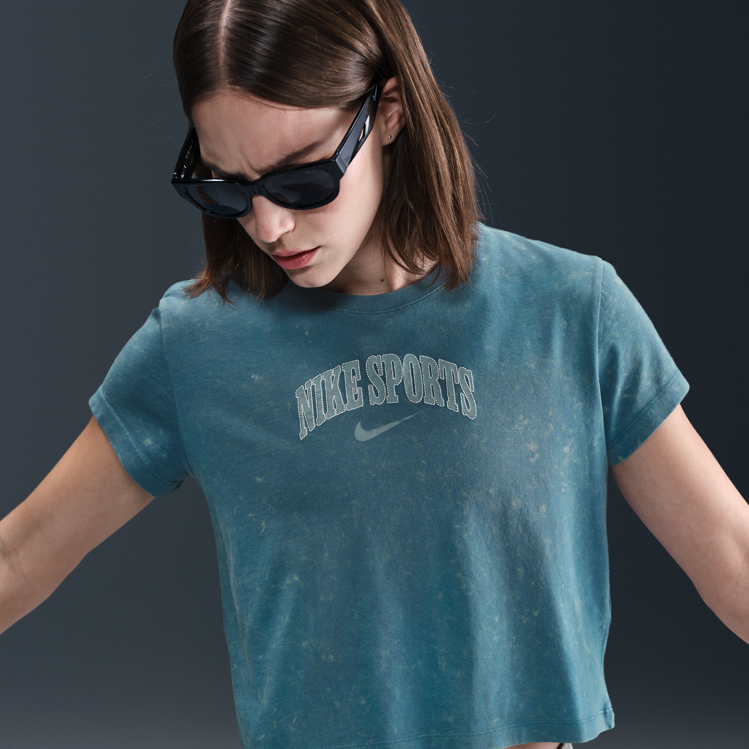 【ナイキ(NIKE)公式ストア】ナイキ スポーツウェア ウィメンズ ショートスリーブ Tシャツ IB7334-006 ブルー 【ナイキ(NIKE)公式ストア】ナイキ スポーツウェア ウィメンズ ショートスリーブ Tシャツ IB7334-006 ブルー