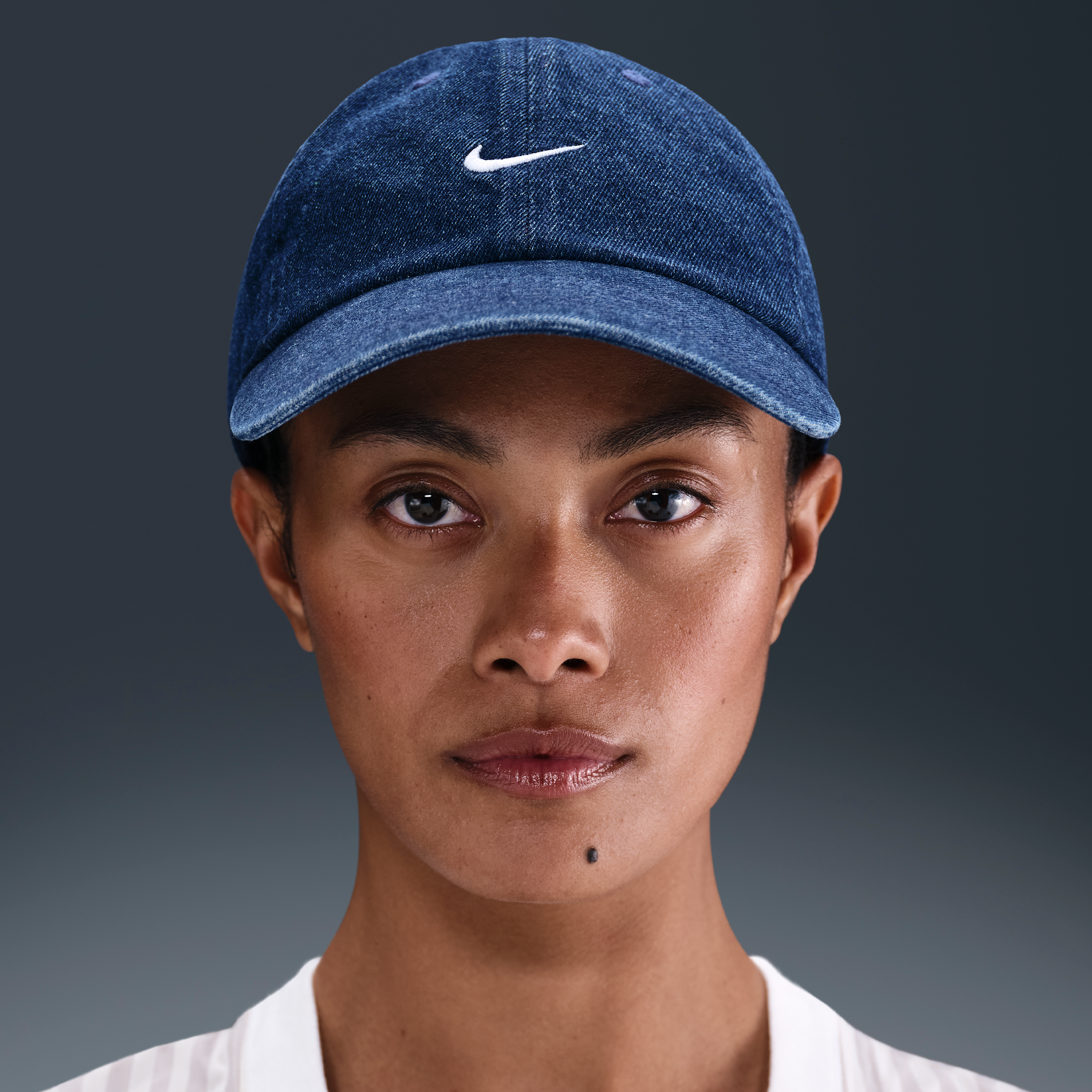 【ナイキ(NIKE)公式ストア】ナイキ クラブ アンストラクチャード デニム キャップ HF0383-419 ブルー 【ナイキ(NIKE)公式ストア】ナイキ クラブ アンストラクチャード デニム キャップ HF0383-419 ブルー
