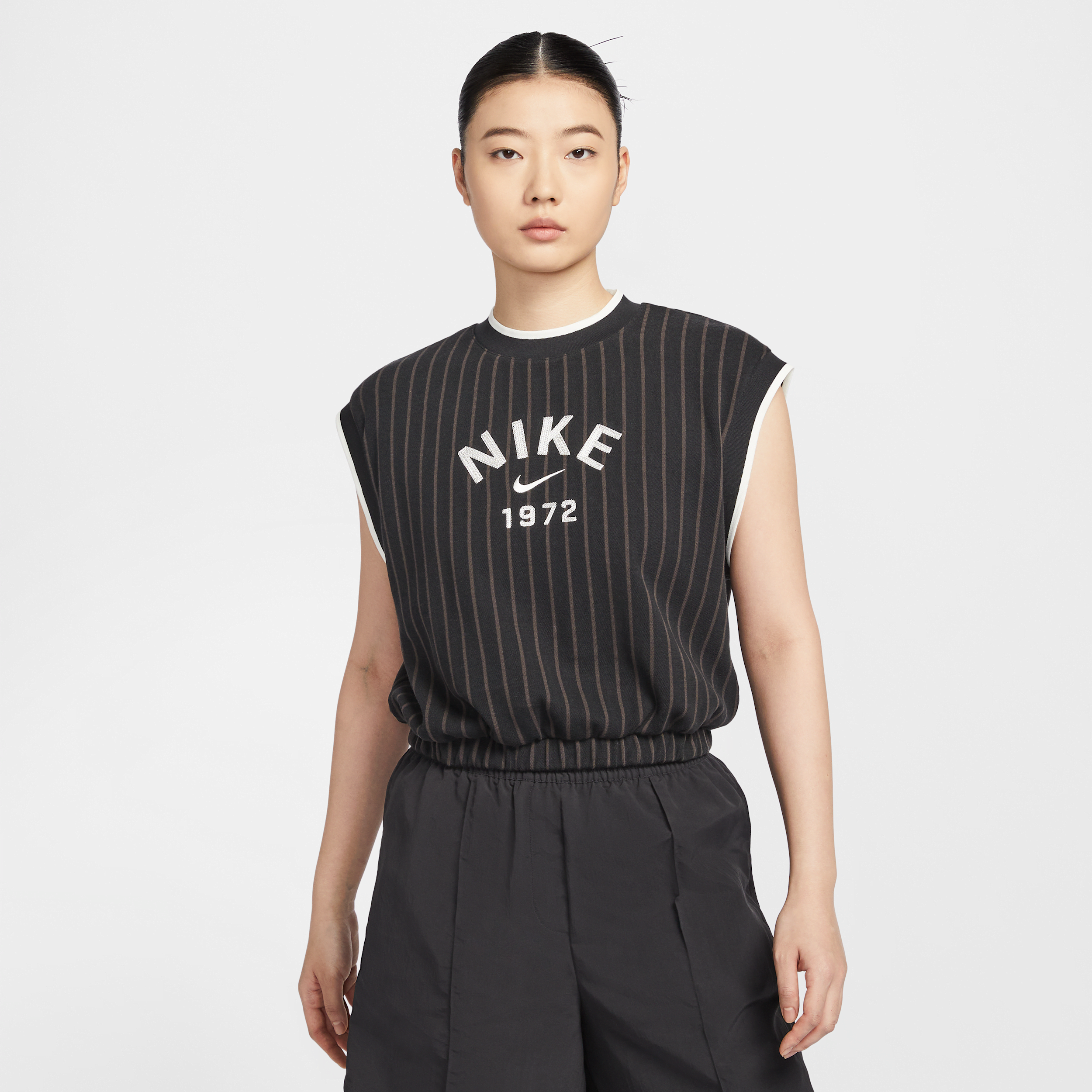 【ナイキ(NIKE)公式ストア】ナイキ スポーツウェア コレクション ウィメンズ ルーズ ニット タンクトップ HV2093-010 ブラック 【ナイキ(NIKE)公式ストア】ナイキ スポーツウェア コレクション ウィメンズ ルーズ ニット タンクトップ HV2093-010 ブラック