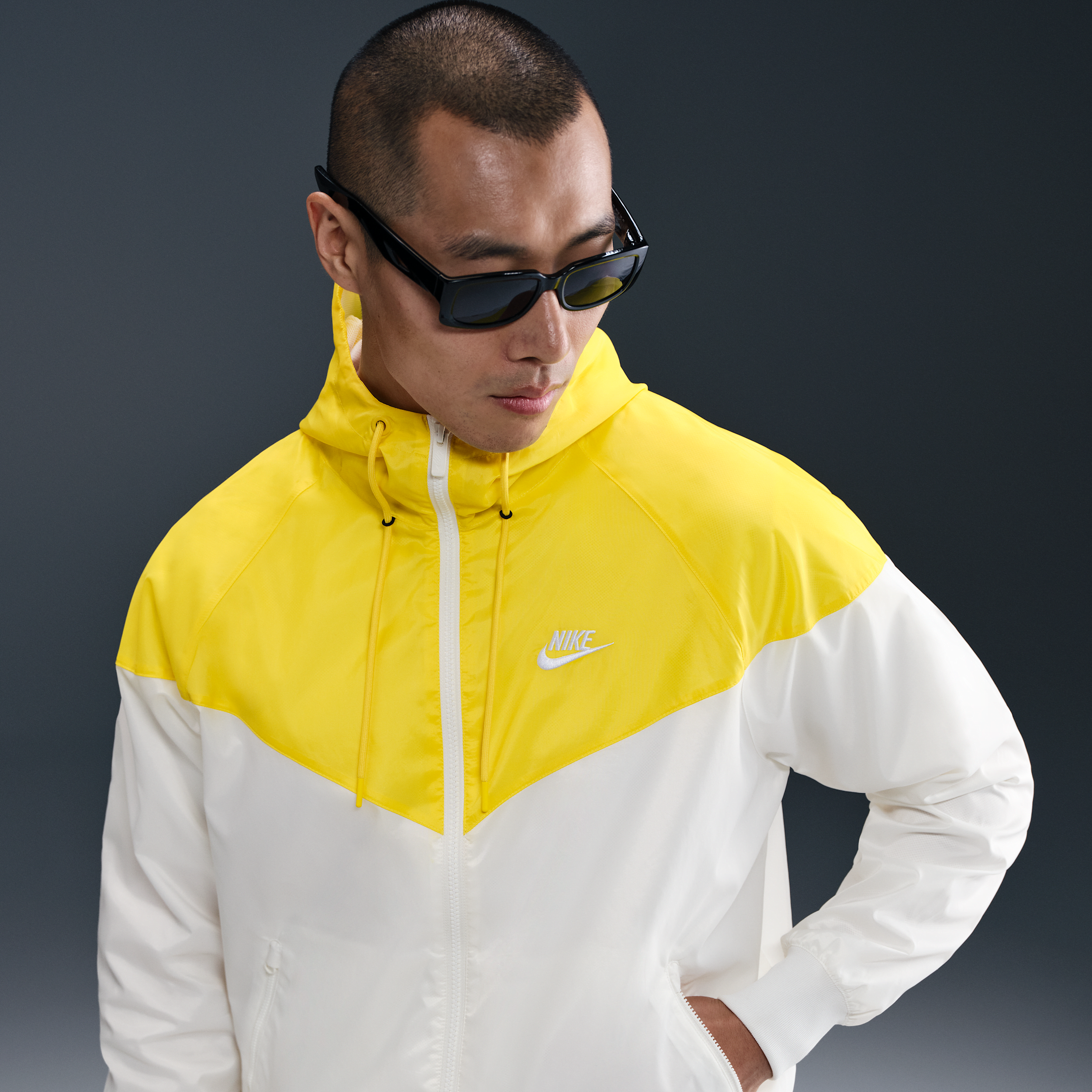 【ナイキ(NIKE)公式ストア】ナイキ スポーツウェア ウィンドランナー メンズ フーデッド ジャケット DA0002-137 ホワイト 【ナイキ(NIKE)公式ストア】ナイキ スポーツウェア ウィンドランナー メンズ フーデッド ジャケット DA0002-137 ホワイト