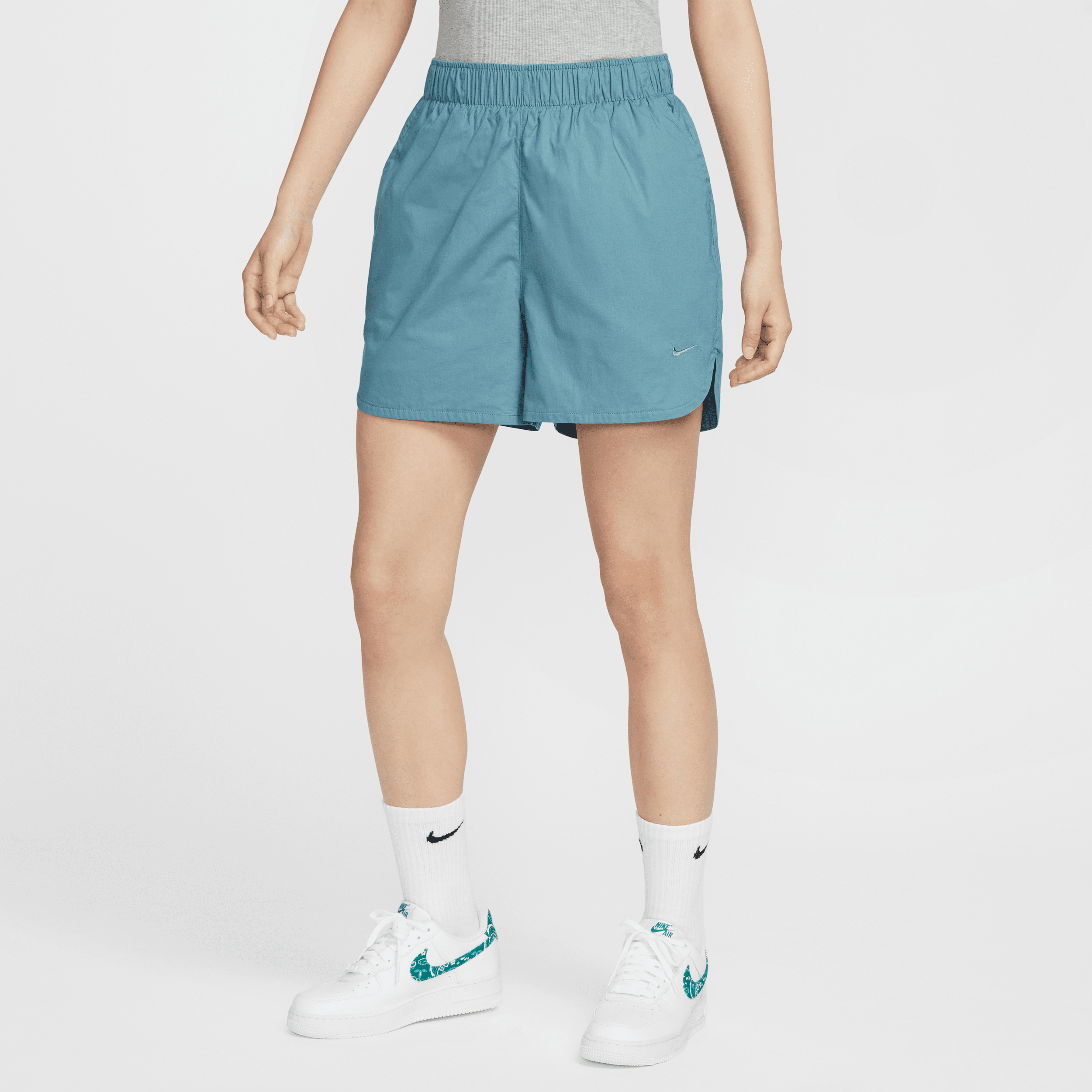 【ナイキ(NIKE)公式ストア】ナイキ スポーツウェア チル ポプリン ウィメンズ ミッドライズ 13cm ショートパンツ HJ0722-006 ブルー 【ナイキ(NIKE)公式ストア】ナイキ スポーツウェア チル ポプリン ウィメンズ ミッドライズ 13cm ショートパンツ HJ0722-006 ブルー
