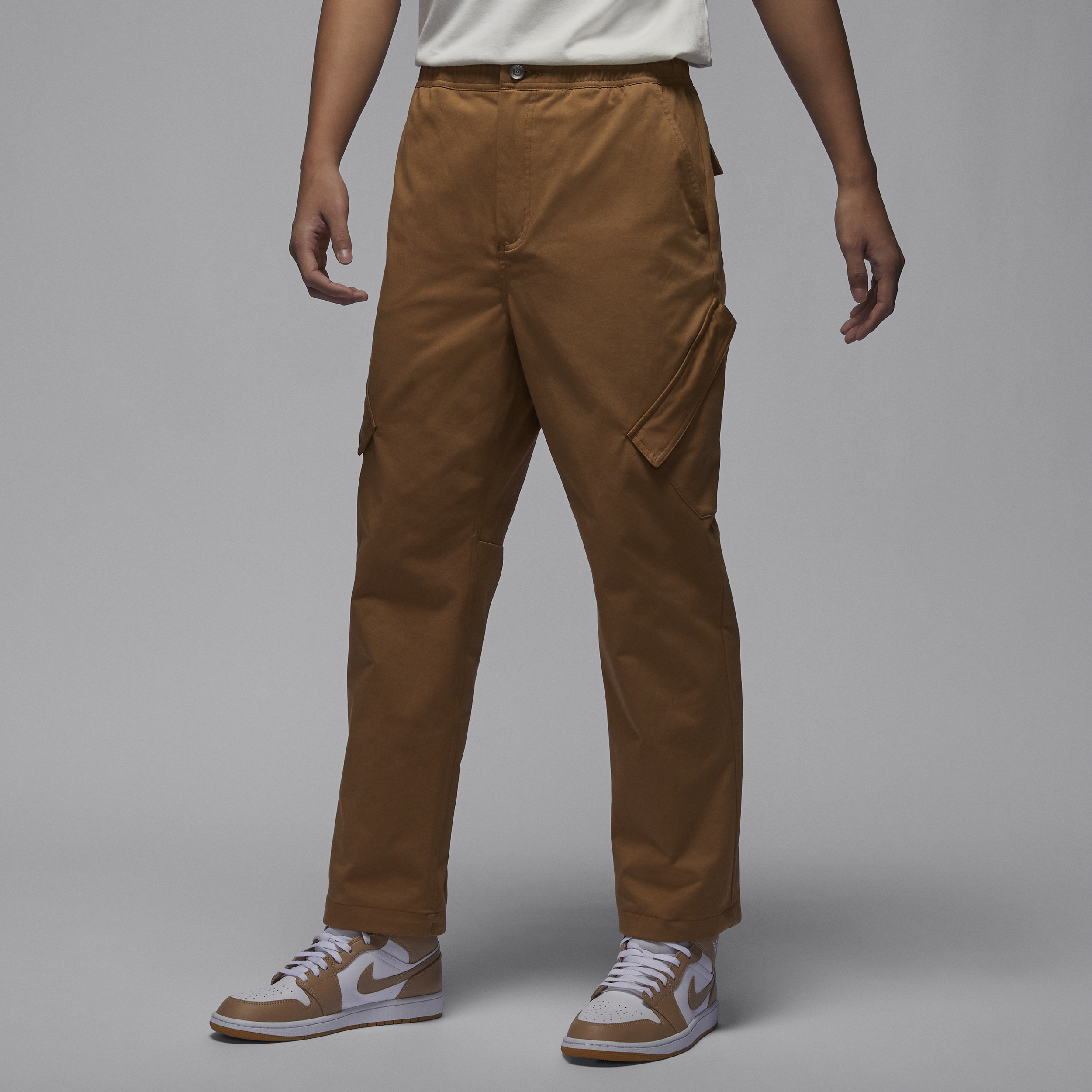 【ナイキ(NIKE)公式ストア】ジョーダン エッセンシャル シカゴ メンズパンツ FB7306-231 ブラウン 【ナイキ(NIKE)公式ストア】ジョーダン エッセンシャル シカゴ メンズパンツ FB7306-231 ブラウン