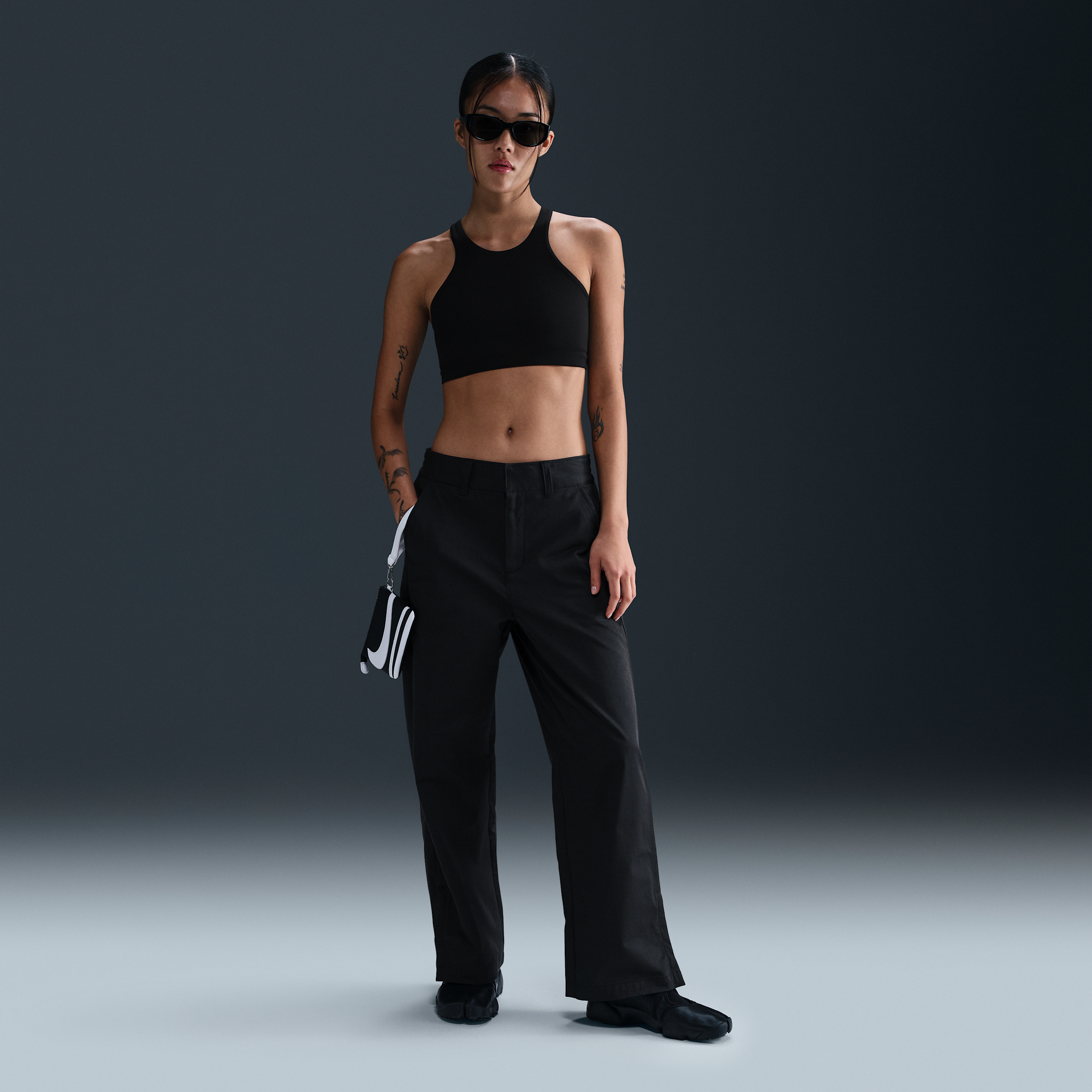 【ナイキ(NIKE)公式ストア】ナイキ スポーツウェア コレクション ウィメンズ ミッドライズ ツイル パンツ HF9432-010 ブラック 【ナイキ(NIKE)公式ストア】ナイキ スポーツウェア コレクション ウィメンズ ミッドライズ ツイル パンツ HF9432-010 ブラック