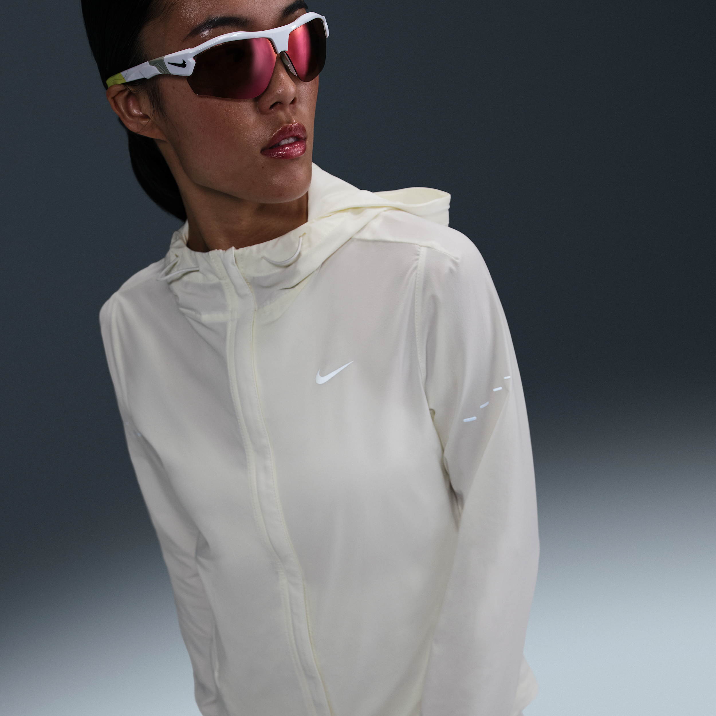 【ナイキ(NIKE)公式ストア】ナイキ スウィフト ウィメンズ レペル パッカブル ランニングジャケット HQ0651-133 ホワイト 【ナイキ(NIKE)公式ストア】ナイキ スウィフト ウィメンズ レペル パッカブル ランニングジャケット HQ0651-133 ホワイト