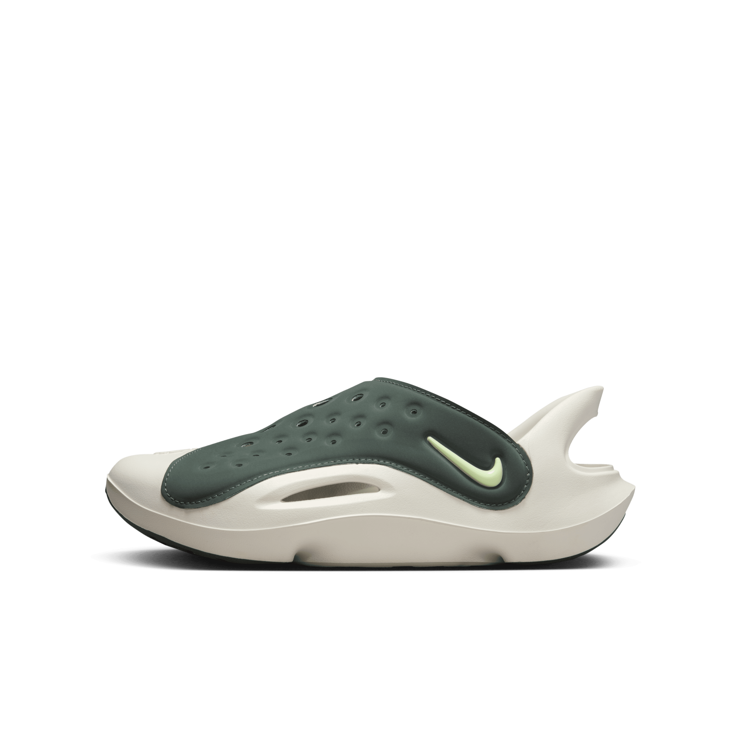 【ナイキ(NIKE)公式ストア】ナイキ アクア スウッシュ ジュニアサンダル FV6363-301 グリーン 【ナイキ(NIKE)公式ストア】ナイキ アクア スウッシュ ジュニアサンダル FV6363-301 グリーン