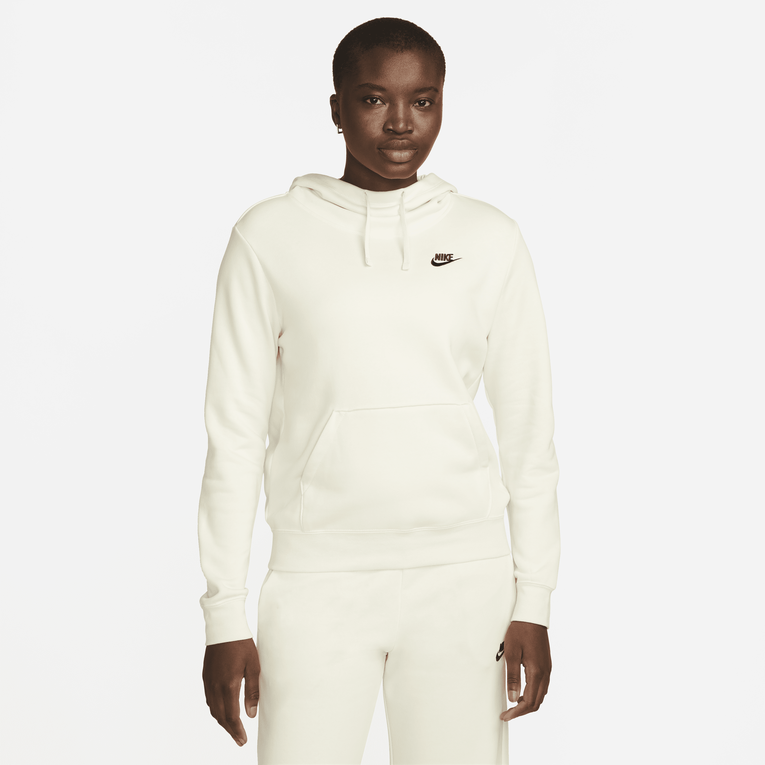 【ナイキ(NIKE)公式ストア】ナイキ スポーツウェア クラブ フリース ウィメンズ ファンネルネック パーカー DQ5416-113 ホワイト 【ナイキ(NIKE)公式ストア】ナイキ スポーツウェア クラブ フリース ウィメンズ ファンネルネック パーカー DQ5416-113 ホワイト