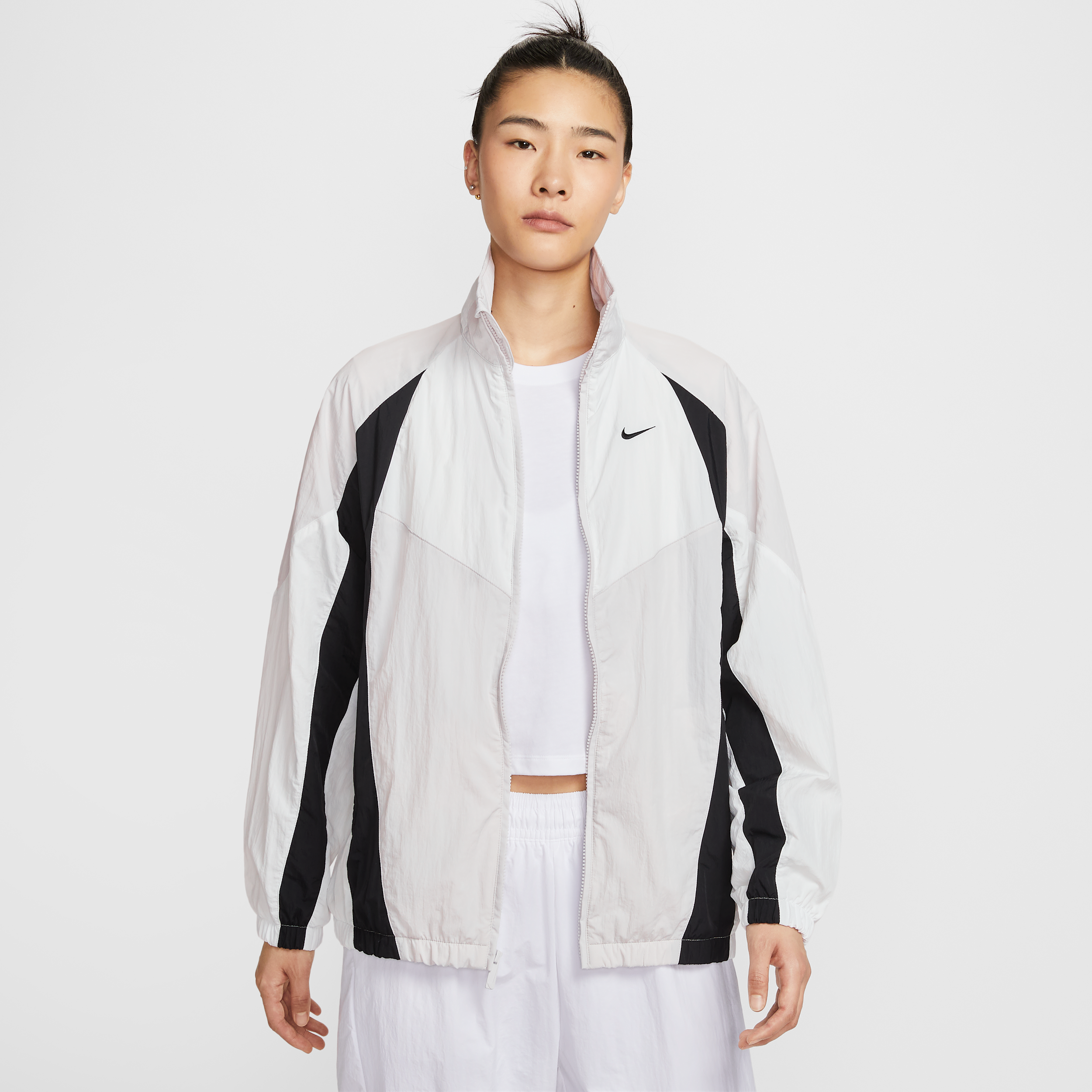 【ナイキ(NIKE)公式ストア】ナイキ スポーツウェア ウィメンズ オーバーサイズド トラックジャケット HV4030-078 グレー 【ナイキ(NIKE)公式ストア】ナイキ スポーツウェア ウィメンズ オーバーサイズド トラックジャケット HV4030-078 グレー