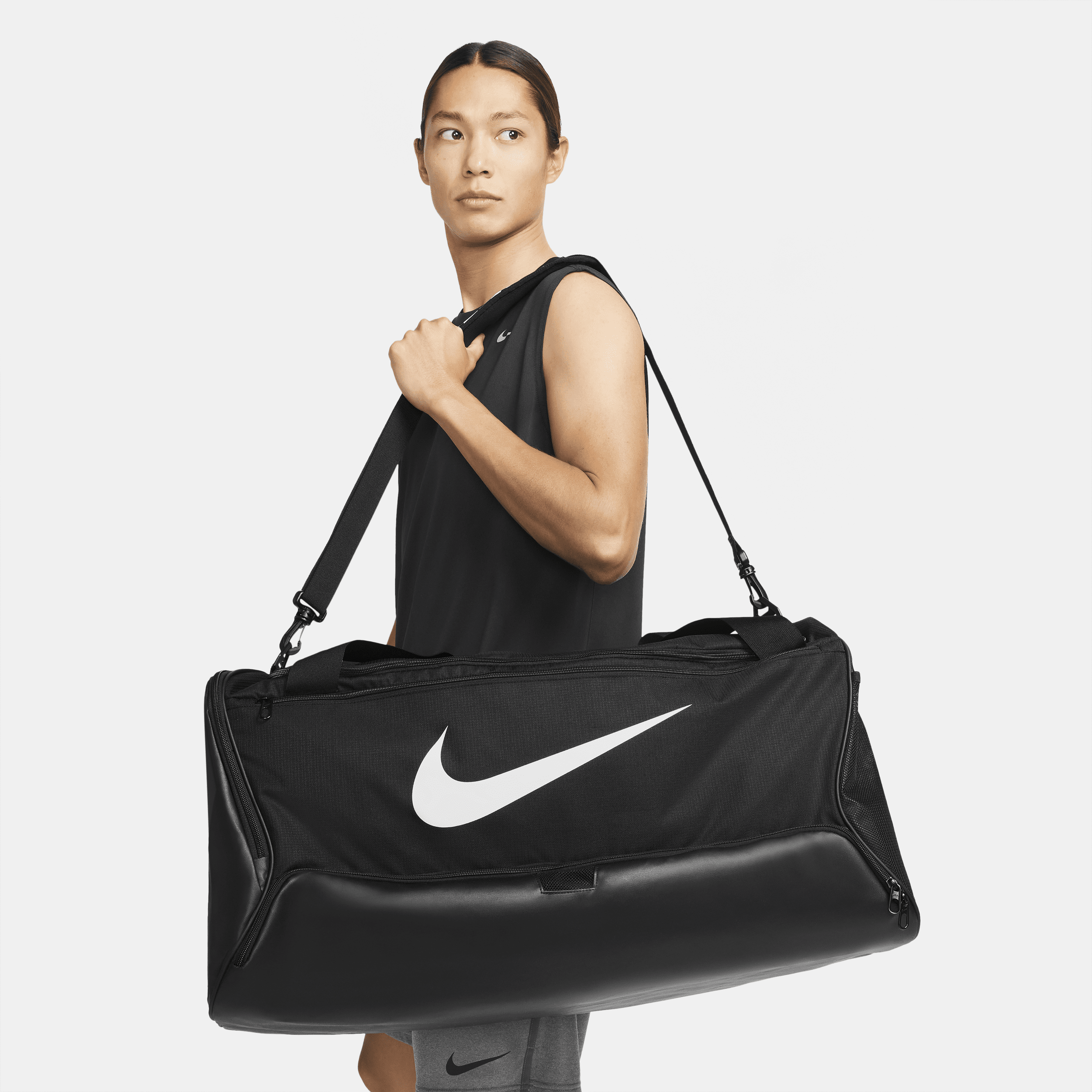 Nike Brasilia 9.5-sportstaske (large, 95 L) - sort