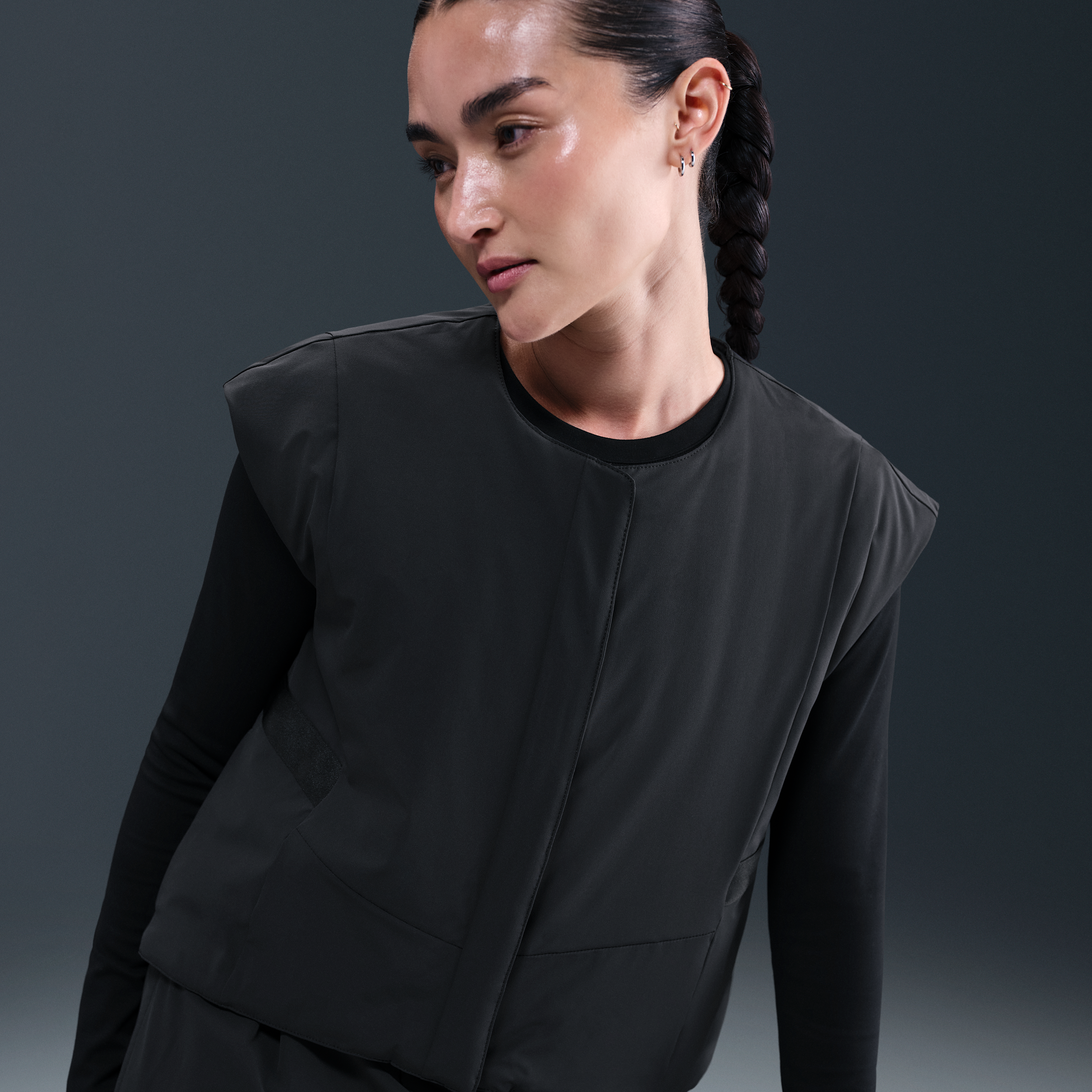 【ナイキ(NIKE)公式ストア】ナイキ 24.7 パーフェクトストレッチ ウィメンズ Therma-FIT シンセティックフィル ベスト HV3649-010 ブラック 【ナイキ(NIKE)公式ストア】ナイキ 24.7 パーフェクトストレッチ ウィメンズ Therma-FIT シンセティックフィル ベスト HV3649-010 ブラック