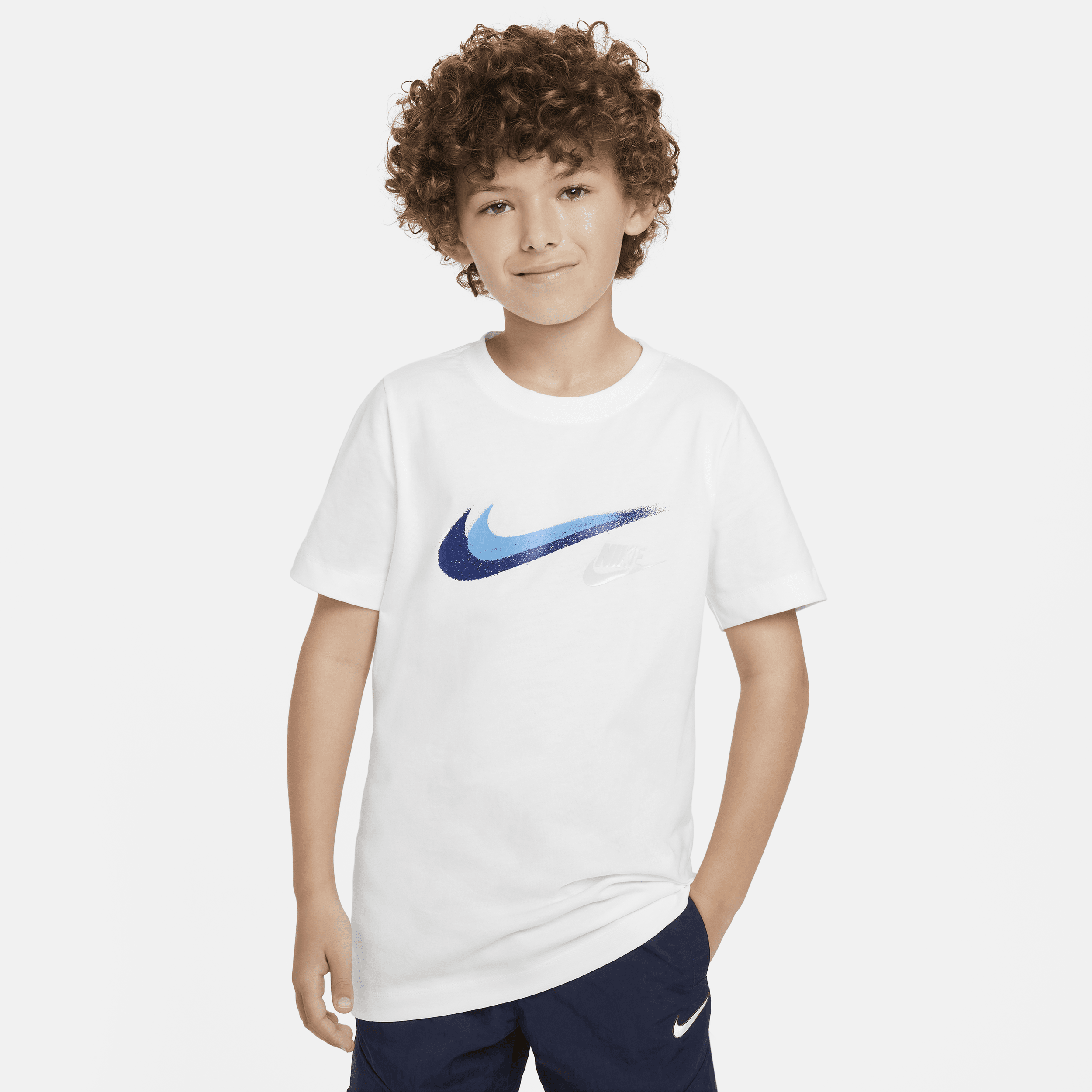 Grafisk Nike Sportswear-T-shirt til større børn (drenge) - hvid