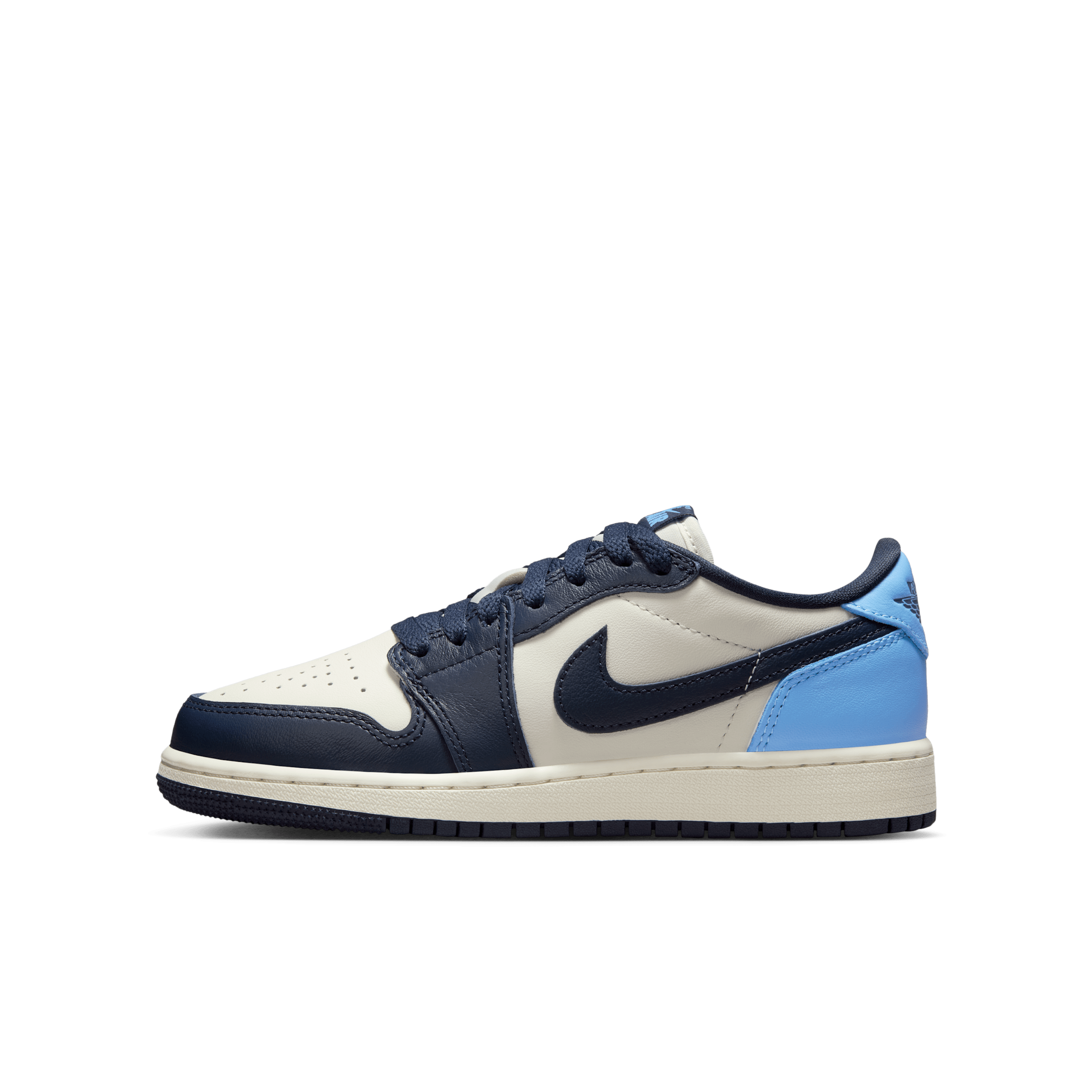 【ナイキ(NIKE)公式ストア】エア ジョーダン 1 LOW OG "Obsidian" ジュニアシューズ CZ0858-400 ブルー 【ナイキ(NIKE)公式ストア】エア ジョーダン 1 LOW OG "Obsidian" ジュニアシューズ CZ0858-400 ブルー