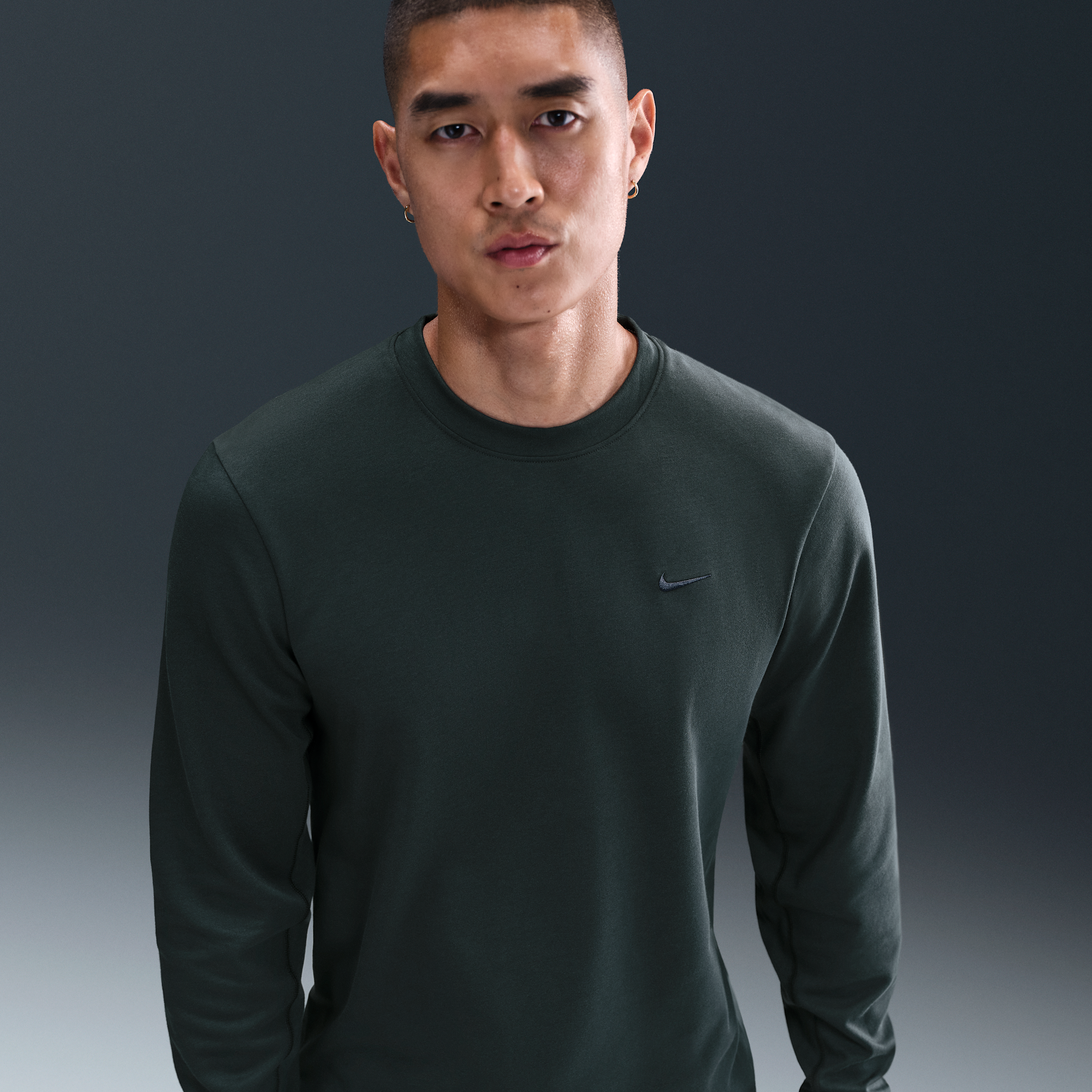 【ナイキ(NIKE)公式ストア】ナイキ プライマリー メンズ Dri-FIT ロングスリーブ バーサタイル トップ FB8586-390 グリーン 【ナイキ(NIKE)公式ストア】ナイキ プライマリー メンズ Dri-FIT ロングスリーブ バーサタイル トップ FB8586-390 グリーン