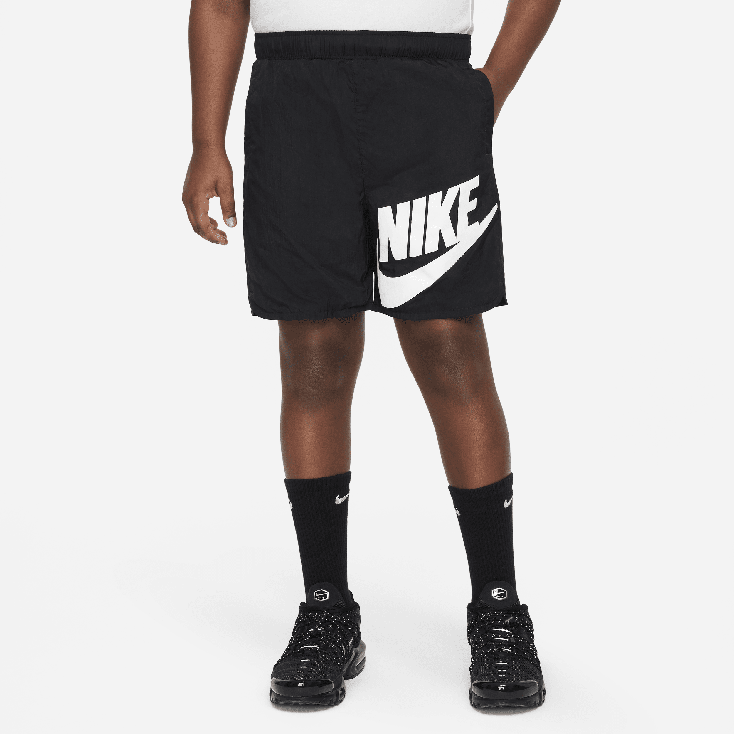 Vævede Nike Sportswear-shorts (udvidet størrelse) til større børn (drenge) - sort