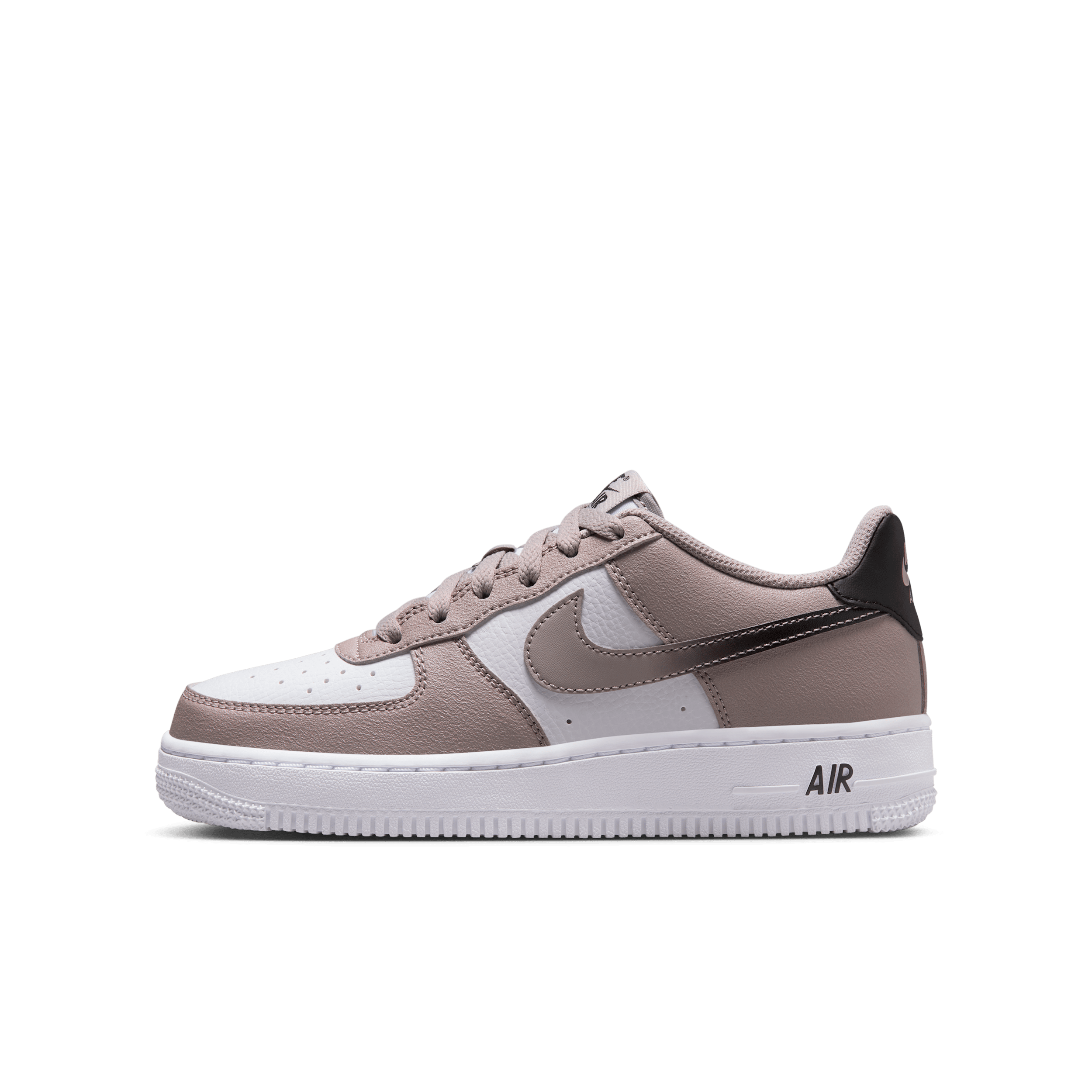 【ナイキ(NIKE)公式ストア】ナイキ エア フォース 1 ジュニア (ボーイズ) シューズ HV6360-001 グレー 【ナイキ(NIKE)公式ストア】ナイキ エア フォース 1 ジュニア (ボーイズ) シューズ HV6360-001 グレー