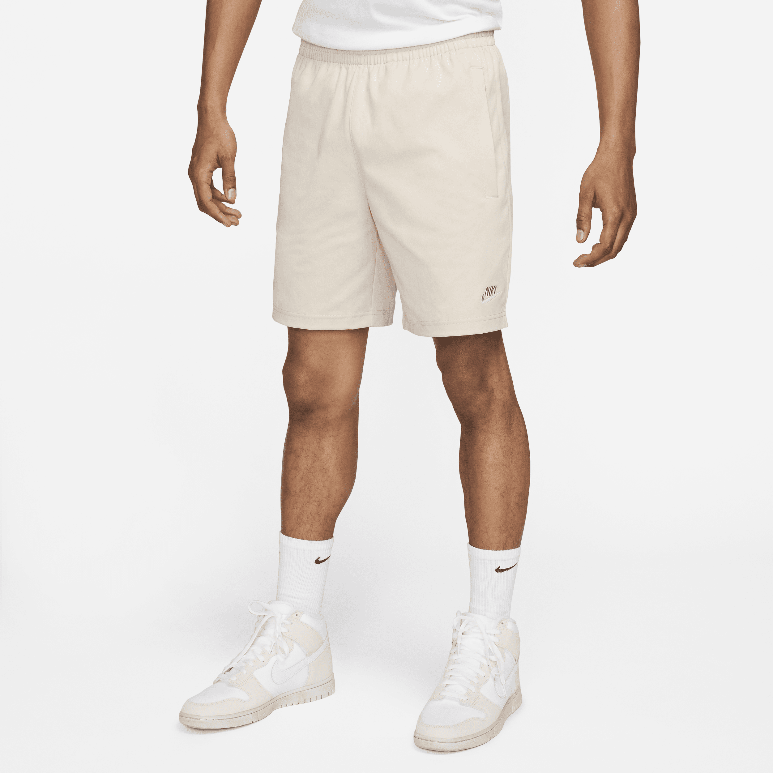 Nike Sportswear Club-twillshorts til mænd - brun