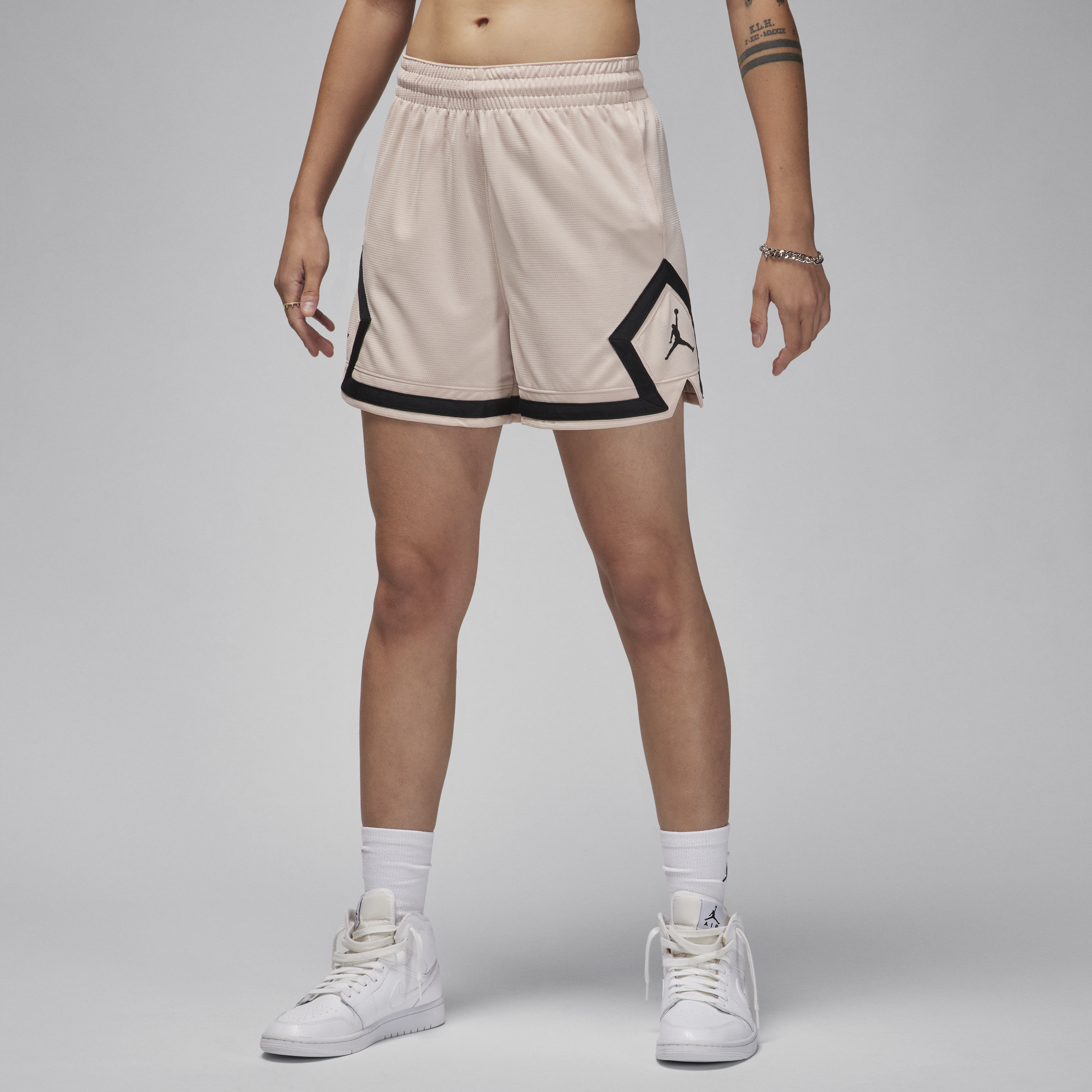Jordan Sport Diamond-shorts (10 cm) til kvinder - brun