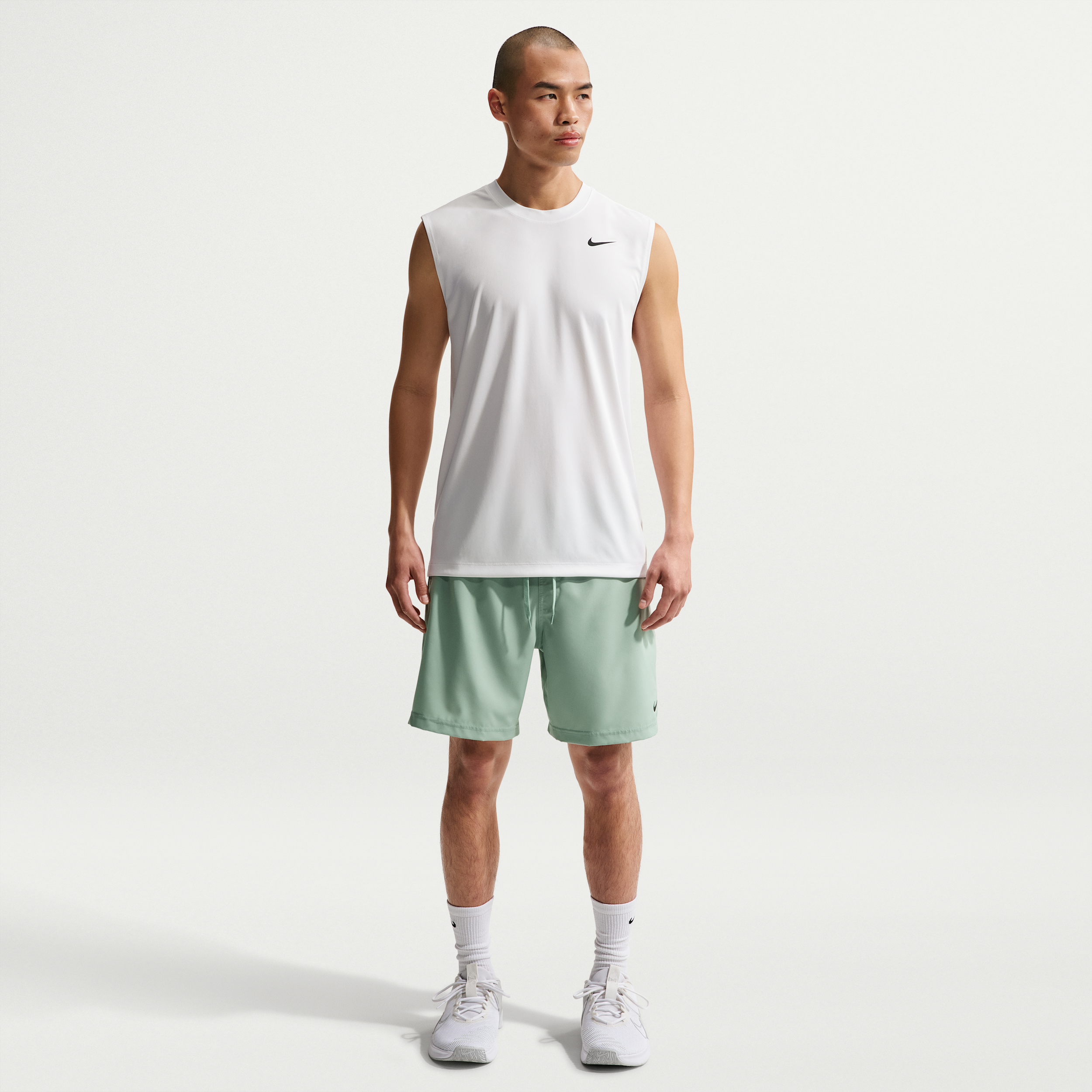 NikeSKIMS Airy ウィメンズ リラックスド ショートパンツ