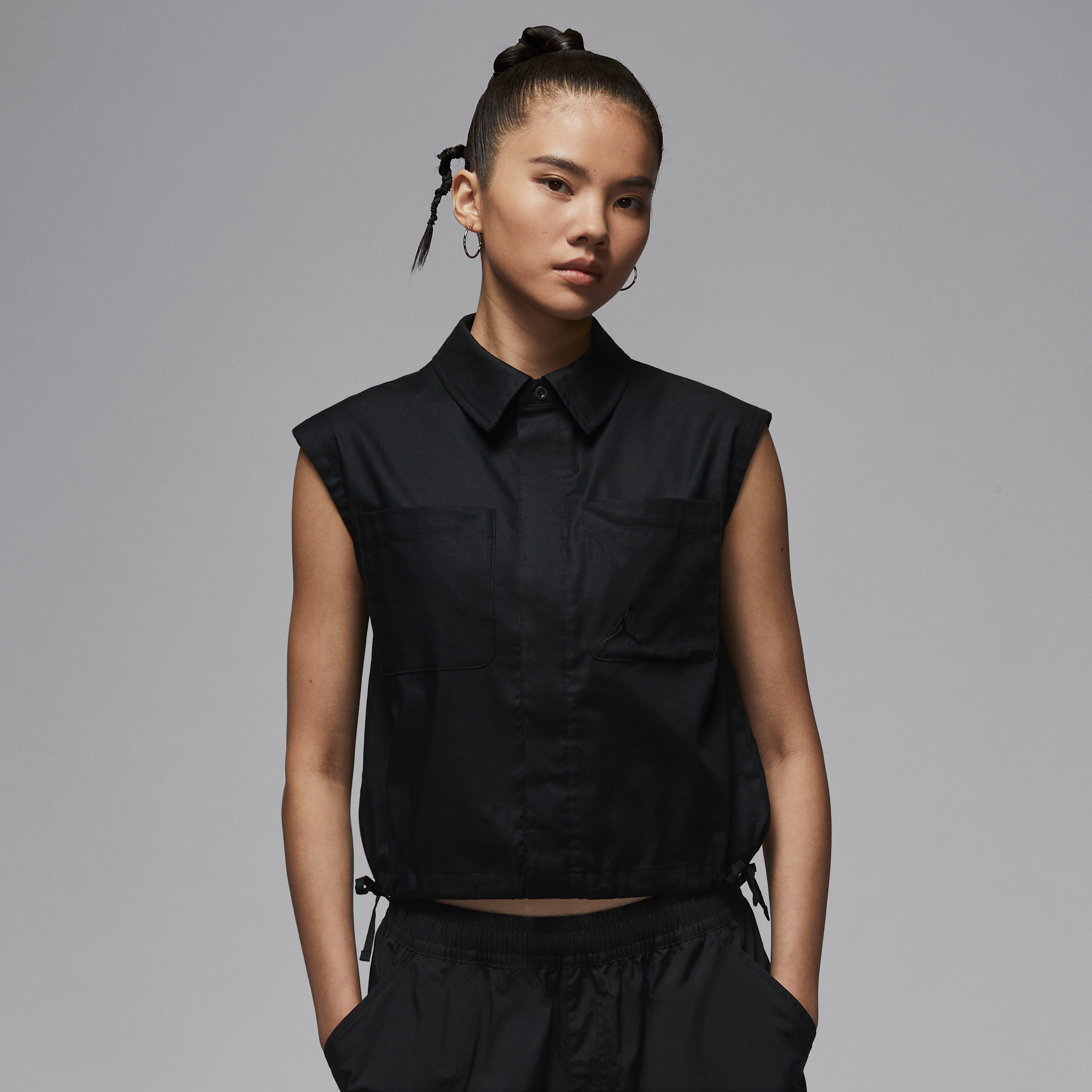 【ナイキ(NIKE)公式ストア】ジョーダン プールサイド ウィメンズ スリーブレス ウーブン トップ HJ0056-010 ブラック 【ナイキ(NIKE)公式ストア】ジョーダン プールサイド ウィメンズ スリーブレス ウーブン トップ HJ0056-010 ブラック