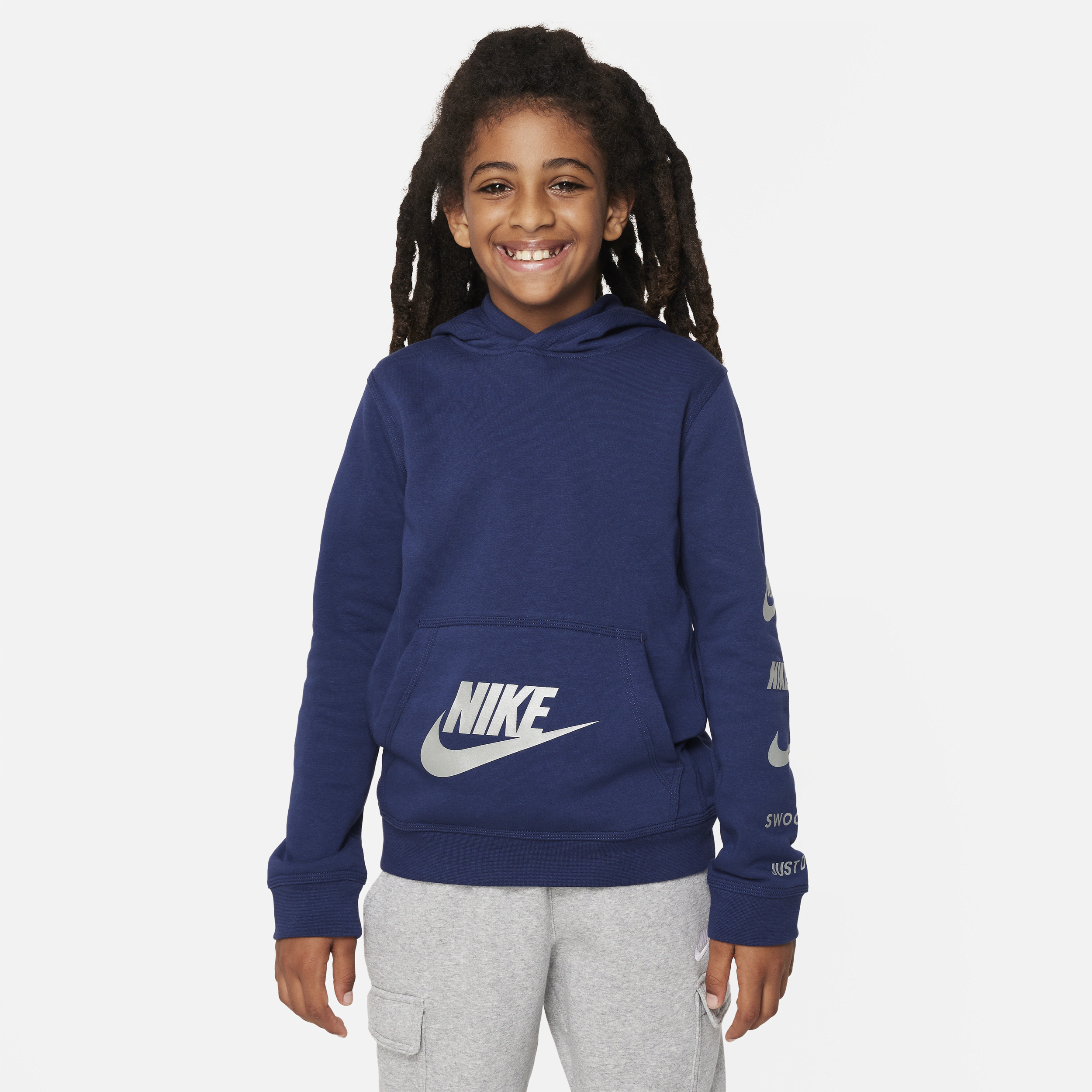 Nike Sportswear Standard Issue-pullover-hættetrøjen i fleece til store børn - blå