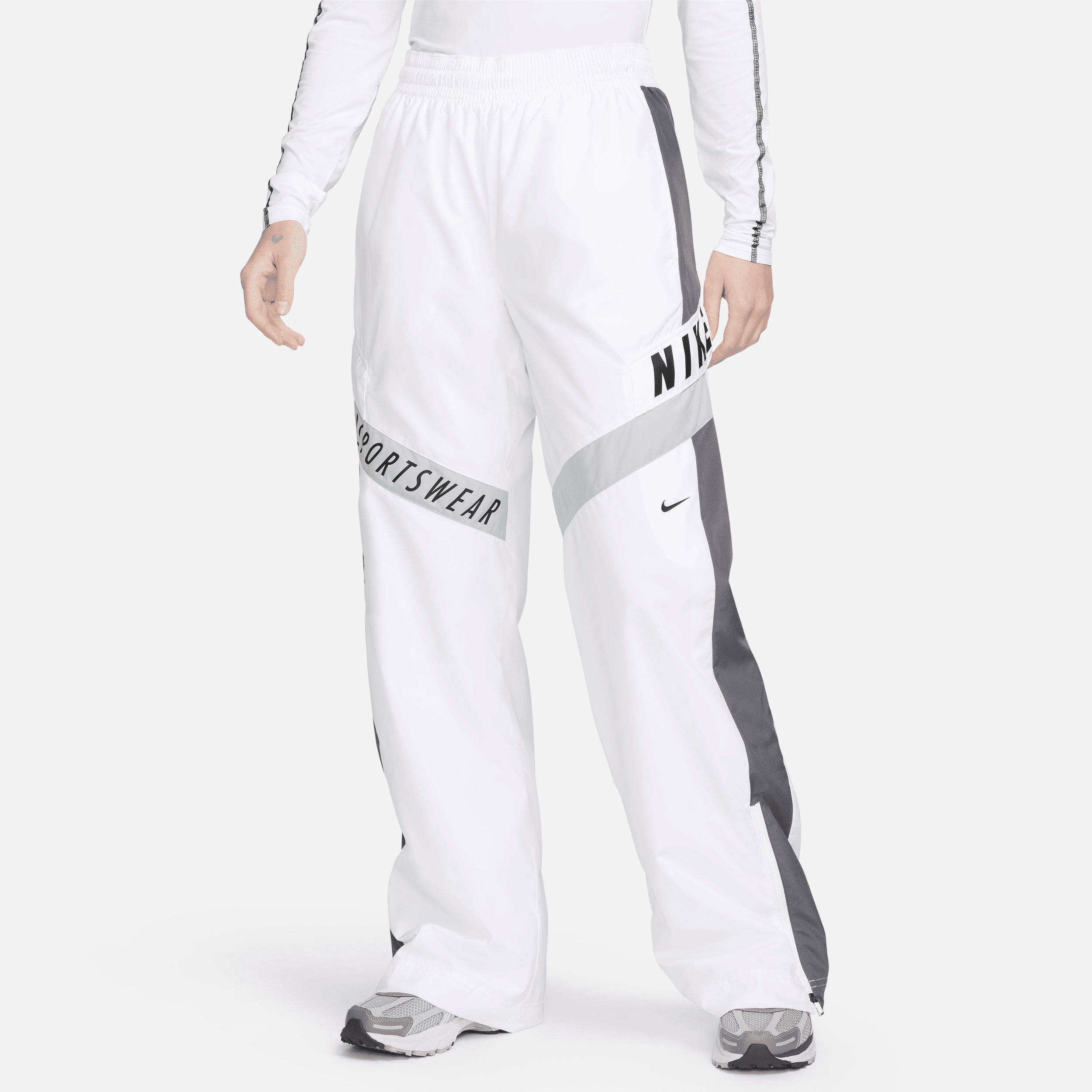 Nike Sportswear-bukser med høj talje til kvinder - hvid