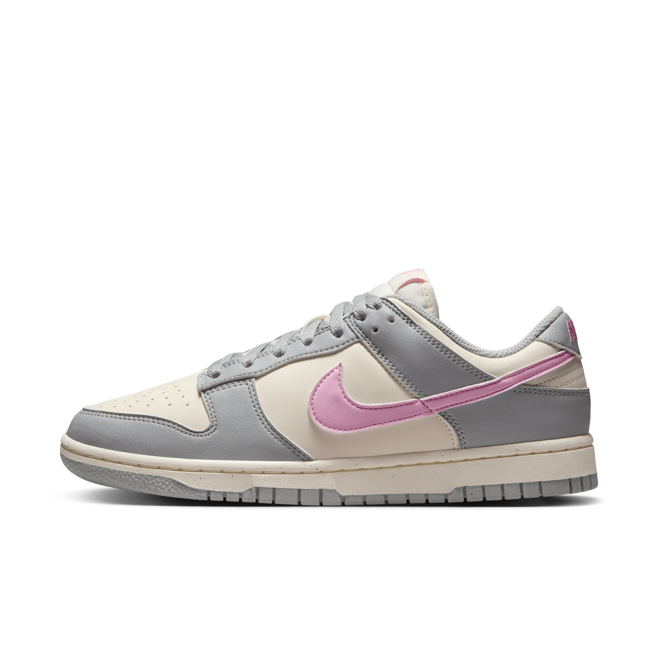 【ナイキ(NIKE)公式ストア】ナイキ ダンク LOW ネクスト ネイチャー ウィメンズシューズ DD1873-002 グレー 【ナイキ(NIKE)公式ストア】ナイキ ダンク LOW ネクスト ネイチャー ウィメンズシューズ DD1873-002 グレー