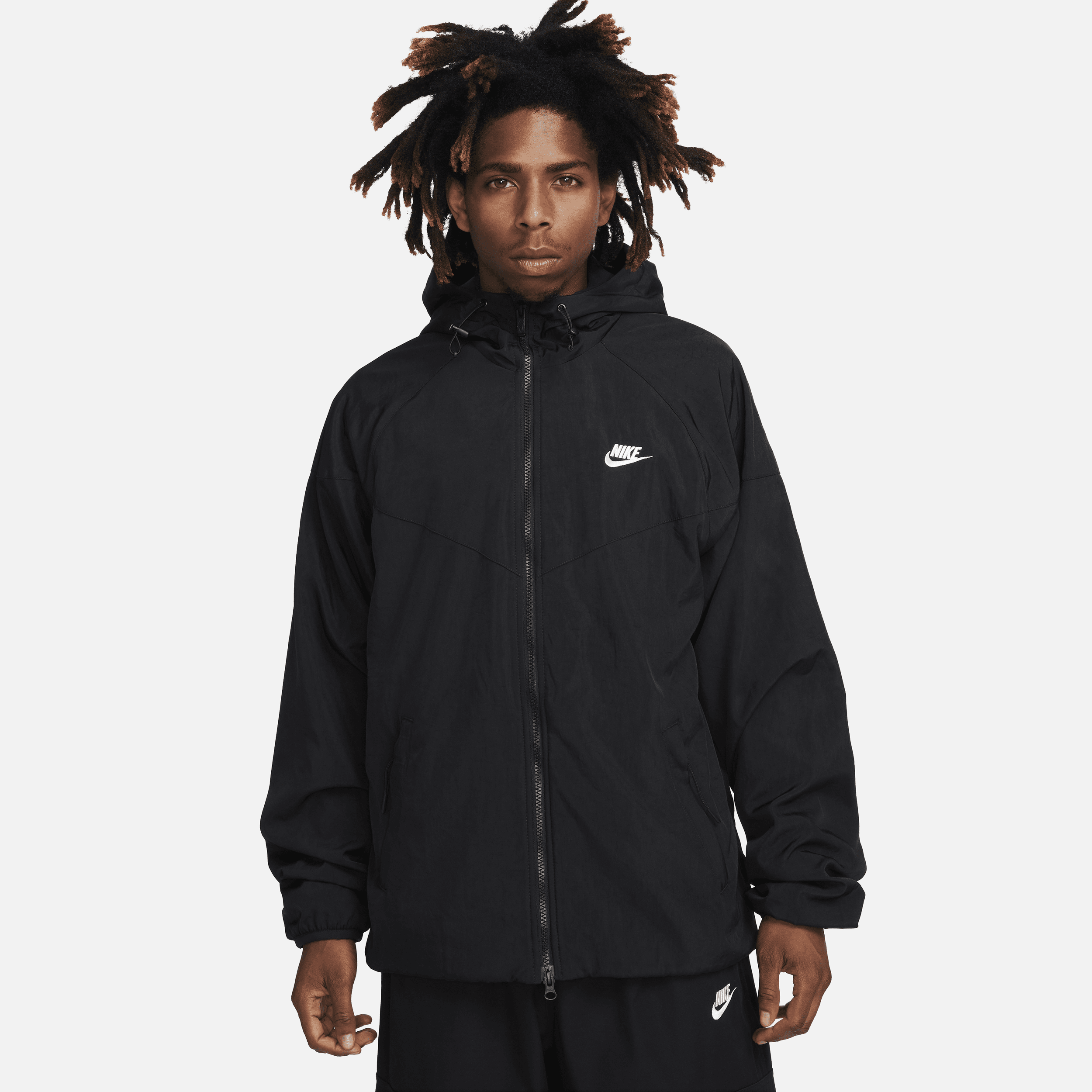 Løstsiddende Nike Sportswear Windrunner-jakke med hætte til mænd - sort
