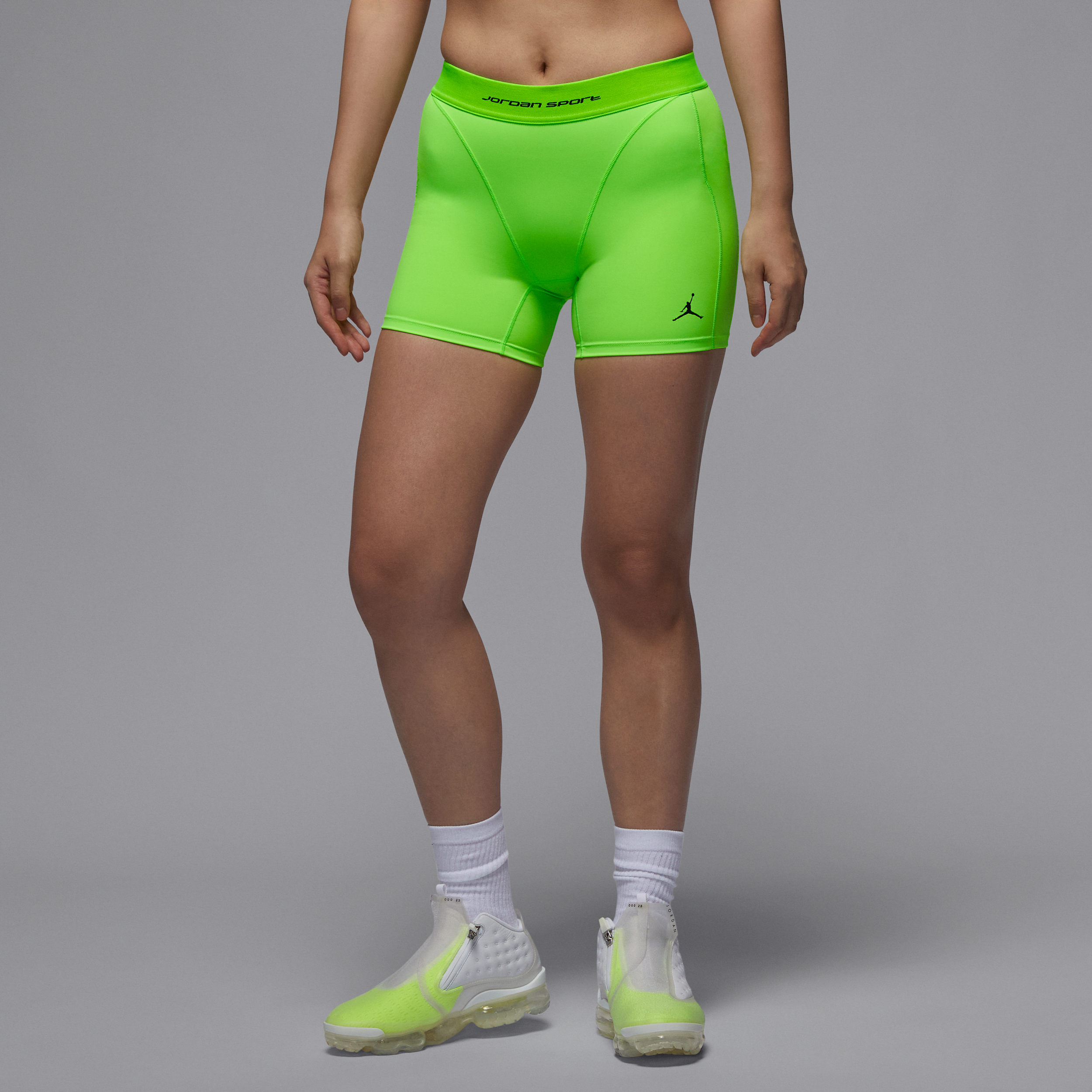 【ナイキ(NIKE)公式ストア】ジョーダン スポーツ リーク プロテクション:ピリオド ウィメンズショートパンツ HF9484-359 グリーン 【ナイキ(NIKE)公式ストア】ジョーダン スポーツ リーク プロテクション:ピリオド ウィメンズショートパンツ HF9484-359 グリーン