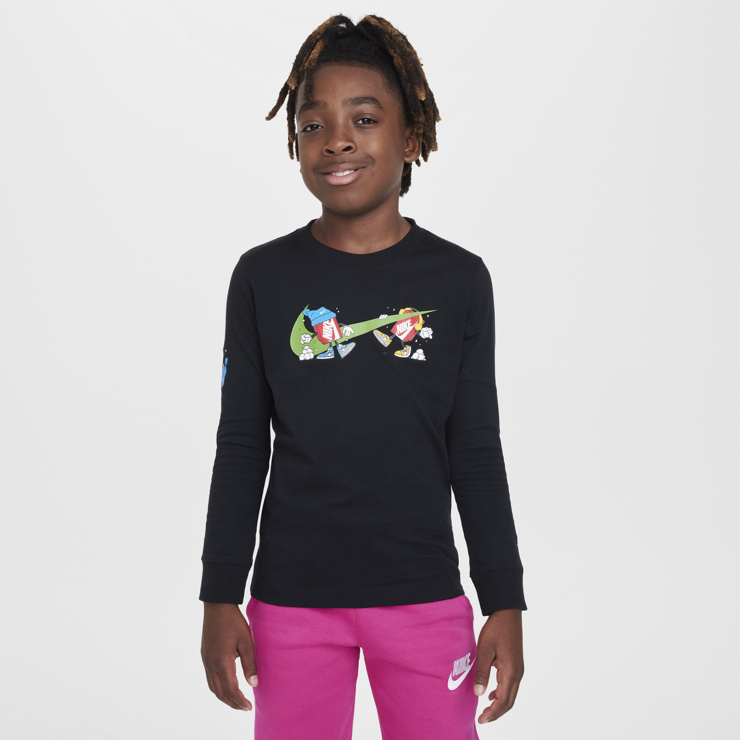 【ナイキ(NIKE)公式ストア】ナイキ スポーツウェア ジュニア ロングスリーブ Tシャツ HF6006-010 ブラック 【ナイキ(NIKE)公式ストア】ナイキ スポーツウェア ジュニア ロングスリーブ Tシャツ HF6006-010 ブラック