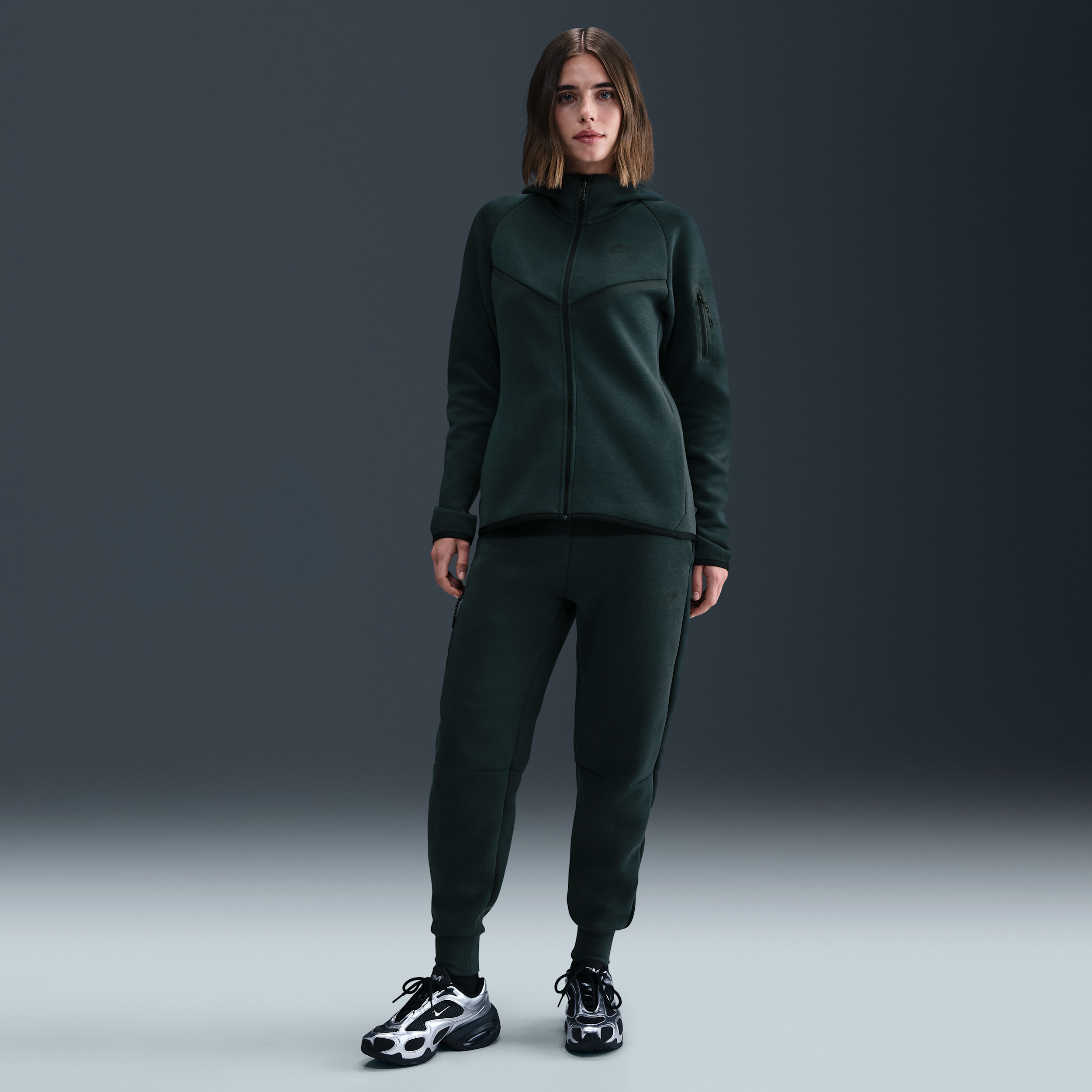 Pantaloni jogger a vita media Nike Tech Fleece – Donna - Verde