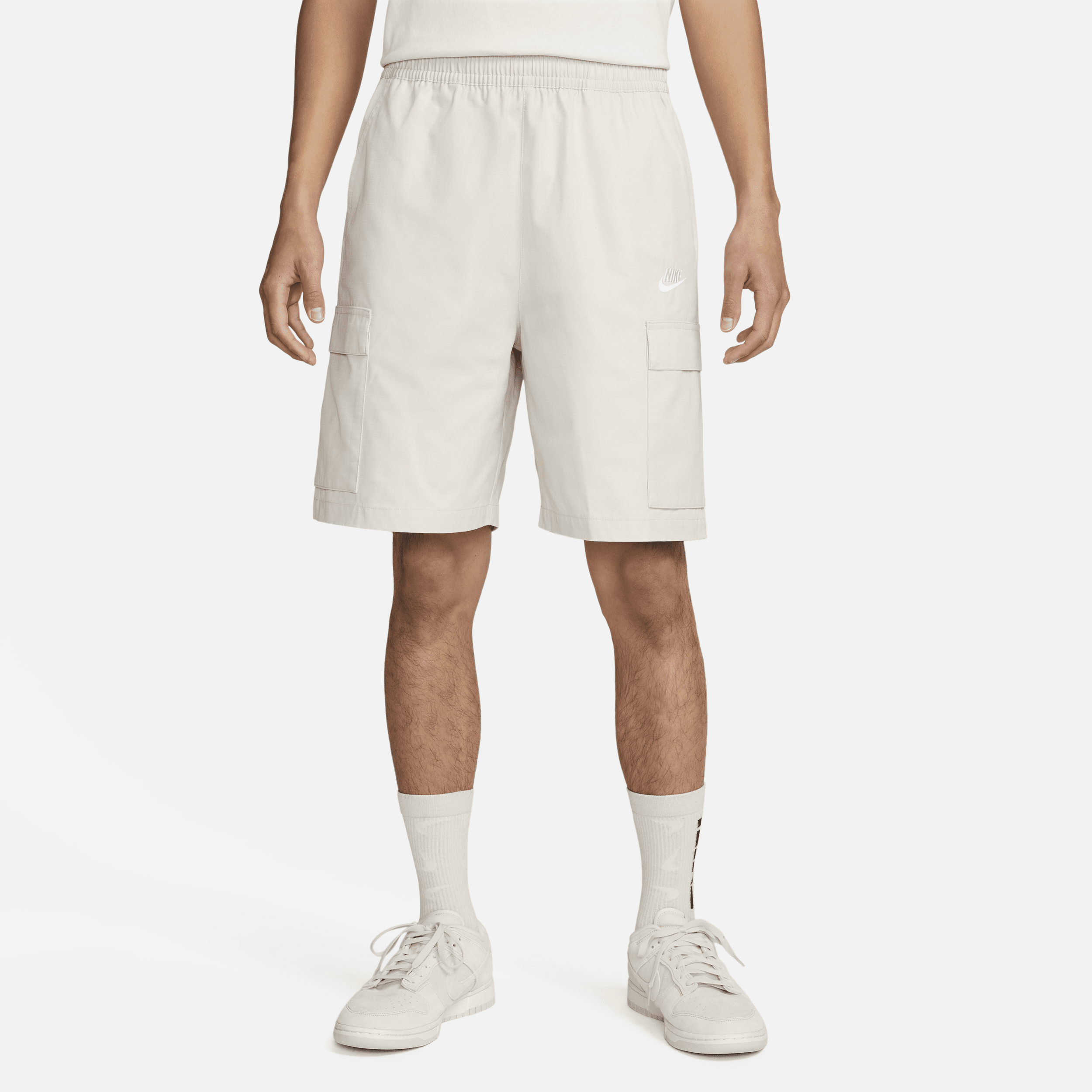 【ナイキ(NIKE)公式ストア】ナイキ クラブ メンズ ウーブン カーゴ ショートパンツ FB1247-104 ブラウン 【ナイキ(NIKE)公式ストア】ナイキ クラブ メンズ ウーブン カーゴ ショートパンツ FB1247-104 ブラウン