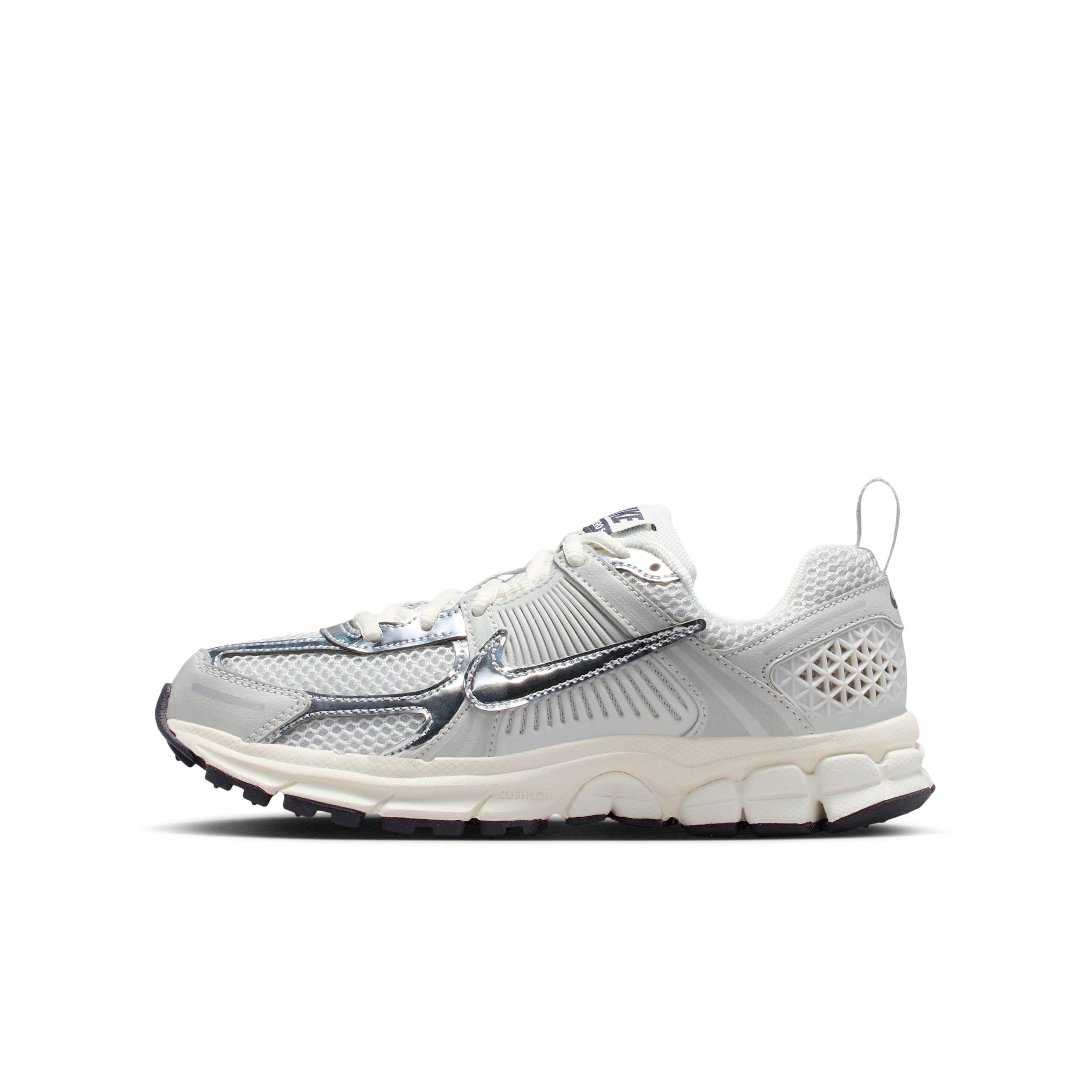 【ナイキ(NIKE)公式ストア】ナイキ ボメロ 5 ジュニアシューズ IM9467-001 グレー 【ナイキ(NIKE)公式ストア】ナイキ ボメロ 5 ジュニアシューズ IM9467-001 グレー