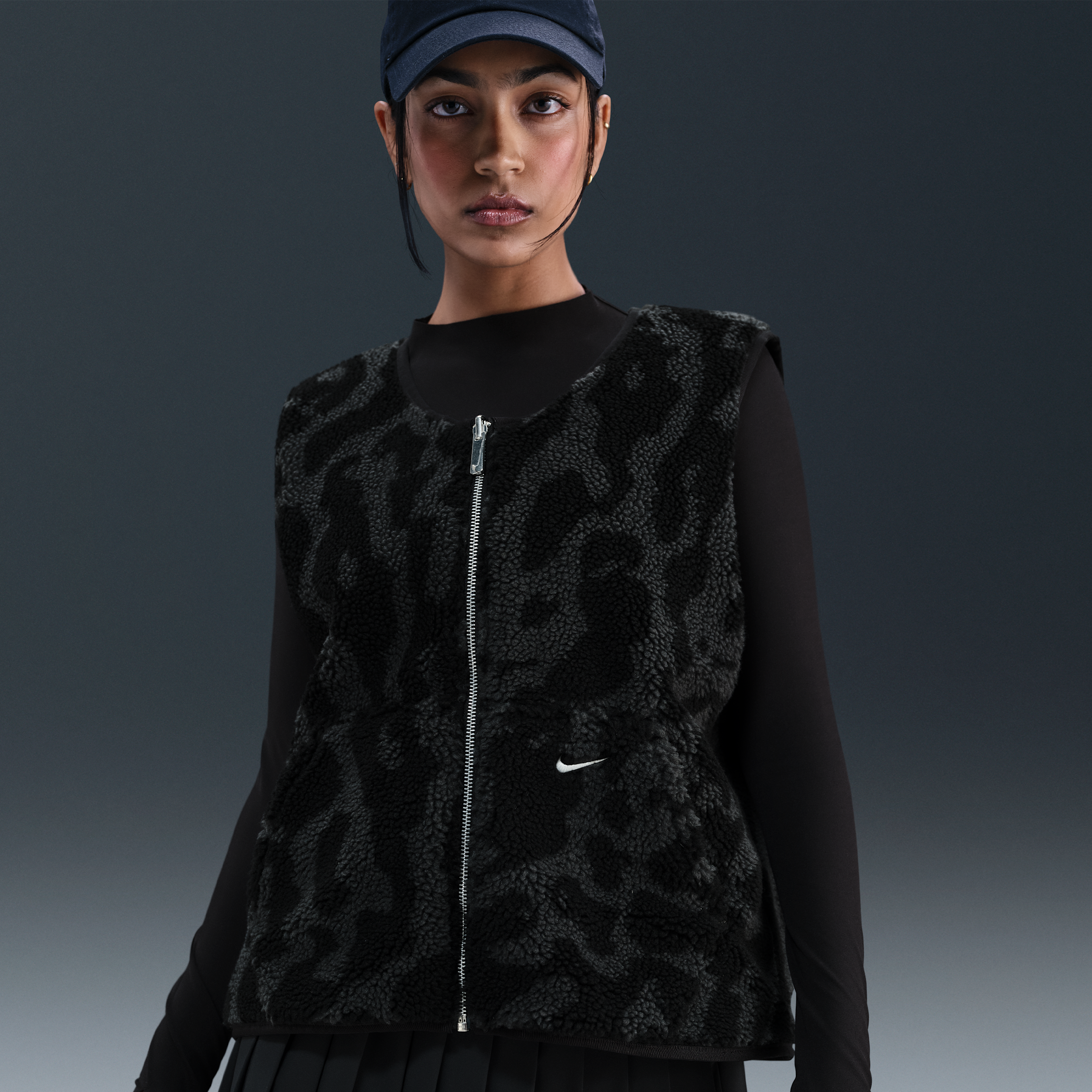 Gilet in fleece a pelo lungo Nike – Donna - Nero