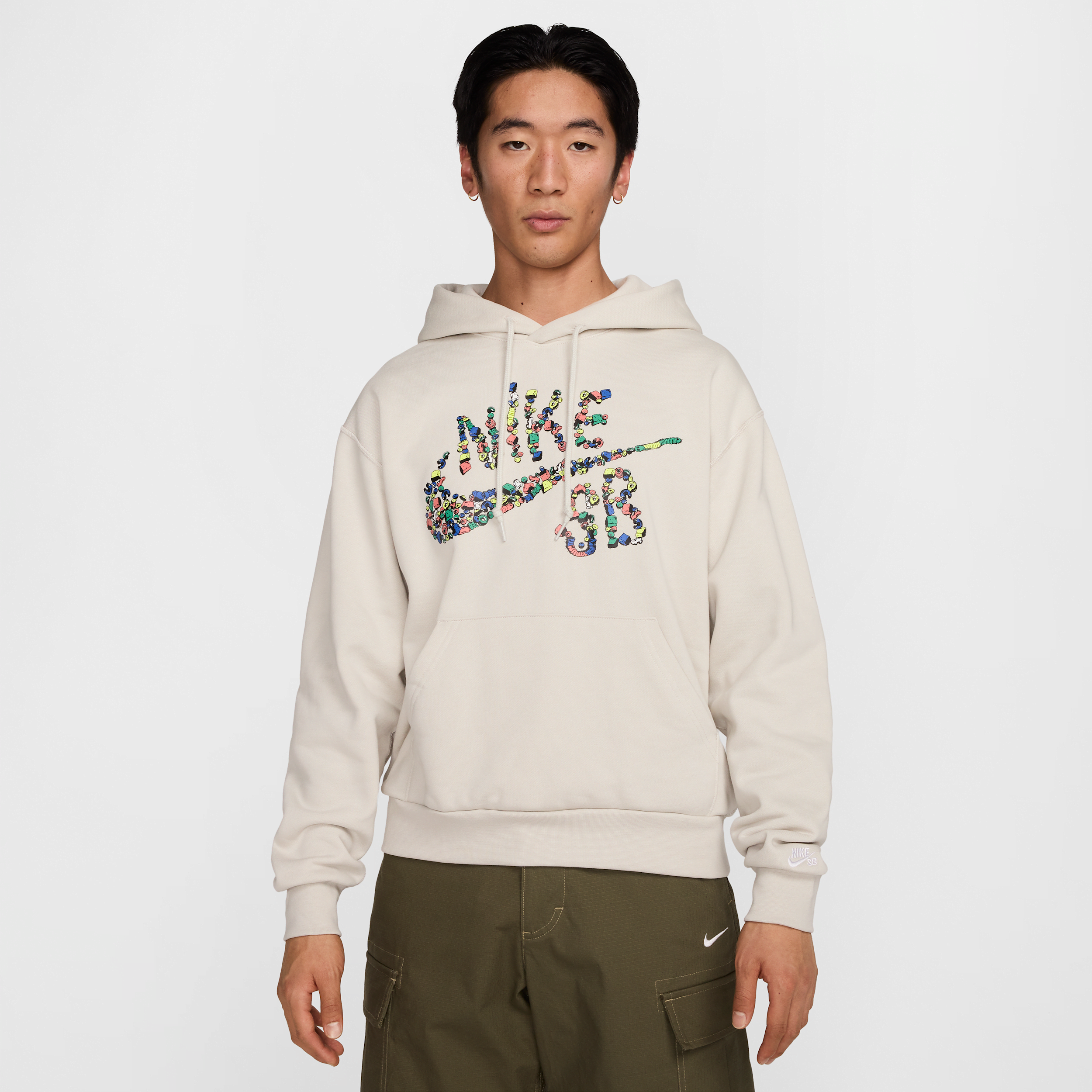 【ナイキ(NIKE)公式ストア】ナイキ SB フリース プルオーバー スケートボードパーカー HJ2897-072 グレー 【ナイキ(NIKE)公式ストア】ナイキ SB フリース プルオーバー スケートボードパーカー HJ2897-072 グレー