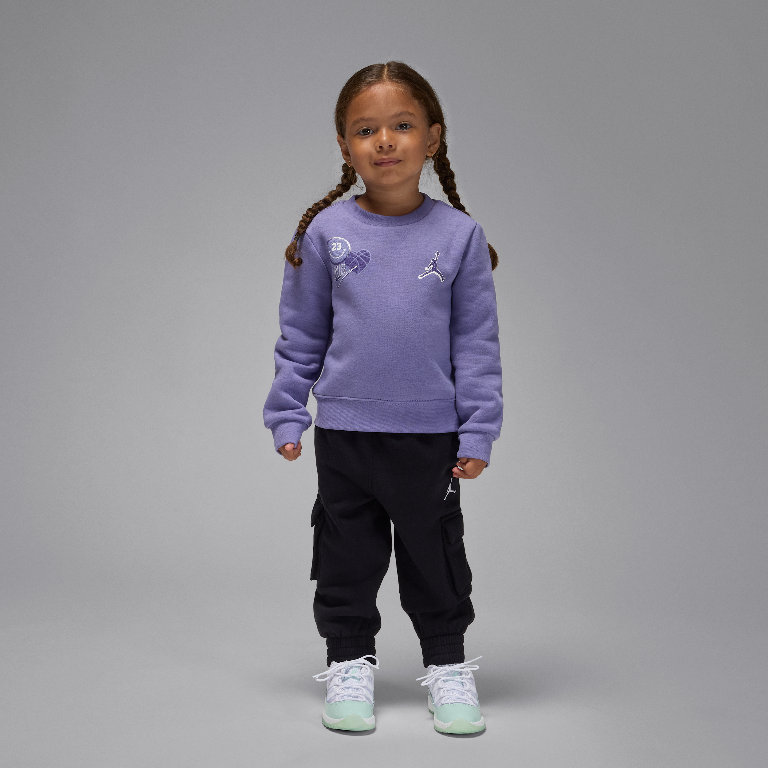 【ナイキ(NIKE)公式ストア】ジョーダン ブルージーンズ アンド ブリング ベビー ツーピース パンツ セットアップ IO3183-010 ブラック 【ナイキ(NIKE)公式ストア】ジョーダン ブルージーンズ アンド ブリング ベビー ツーピース パンツ セットアップ IO3183-010 ブラック