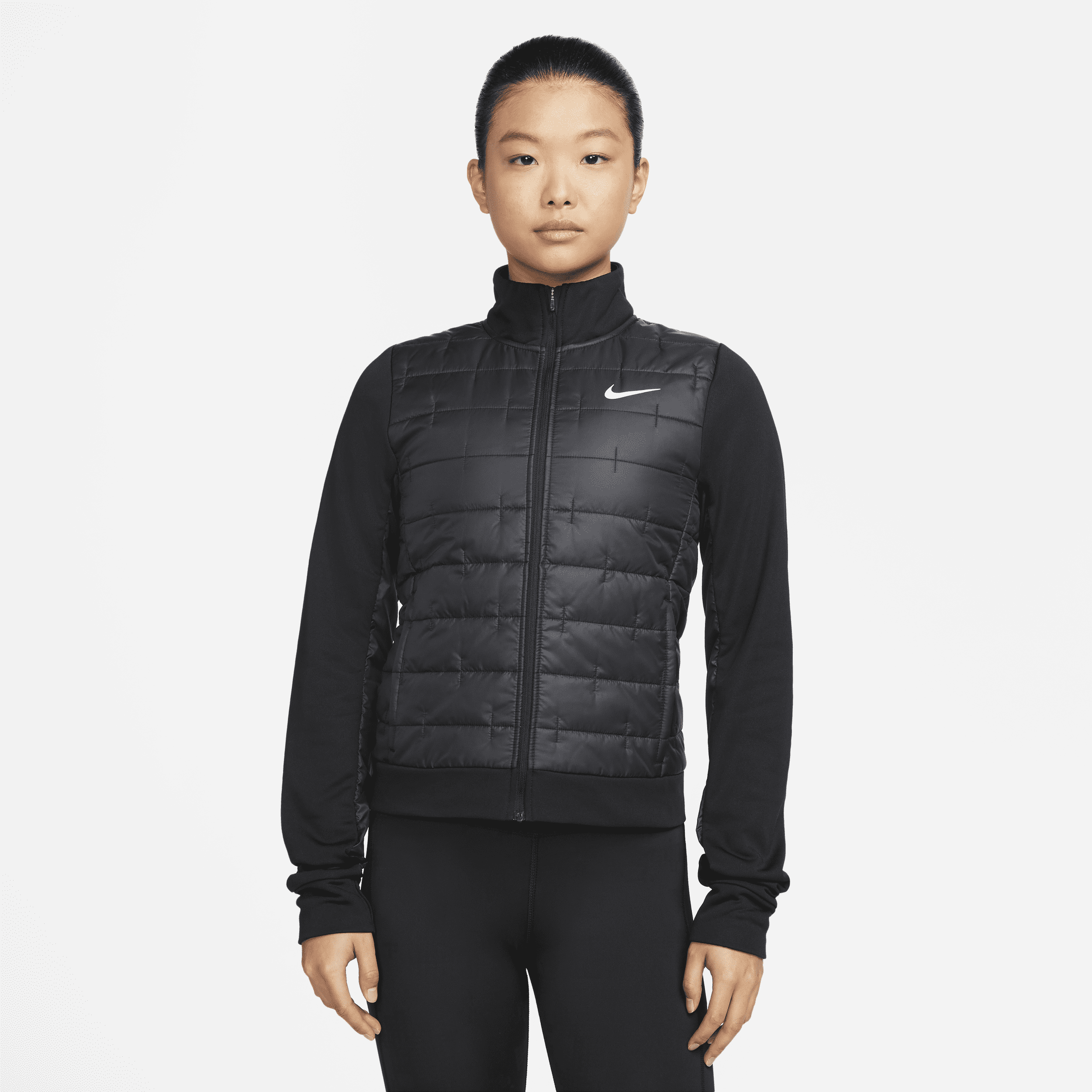 【ナイキ(NIKE)公式ストア】ナイキ Therma-FIT ウィメンズ シンセティック フィル ランニングジャケット DD6062-010 ブラック 【ナイキ(NIKE)公式ストア】ナイキ Therma-FIT ウィメンズ シンセティック フィル ランニングジャケット DD6062-010 ブラック
