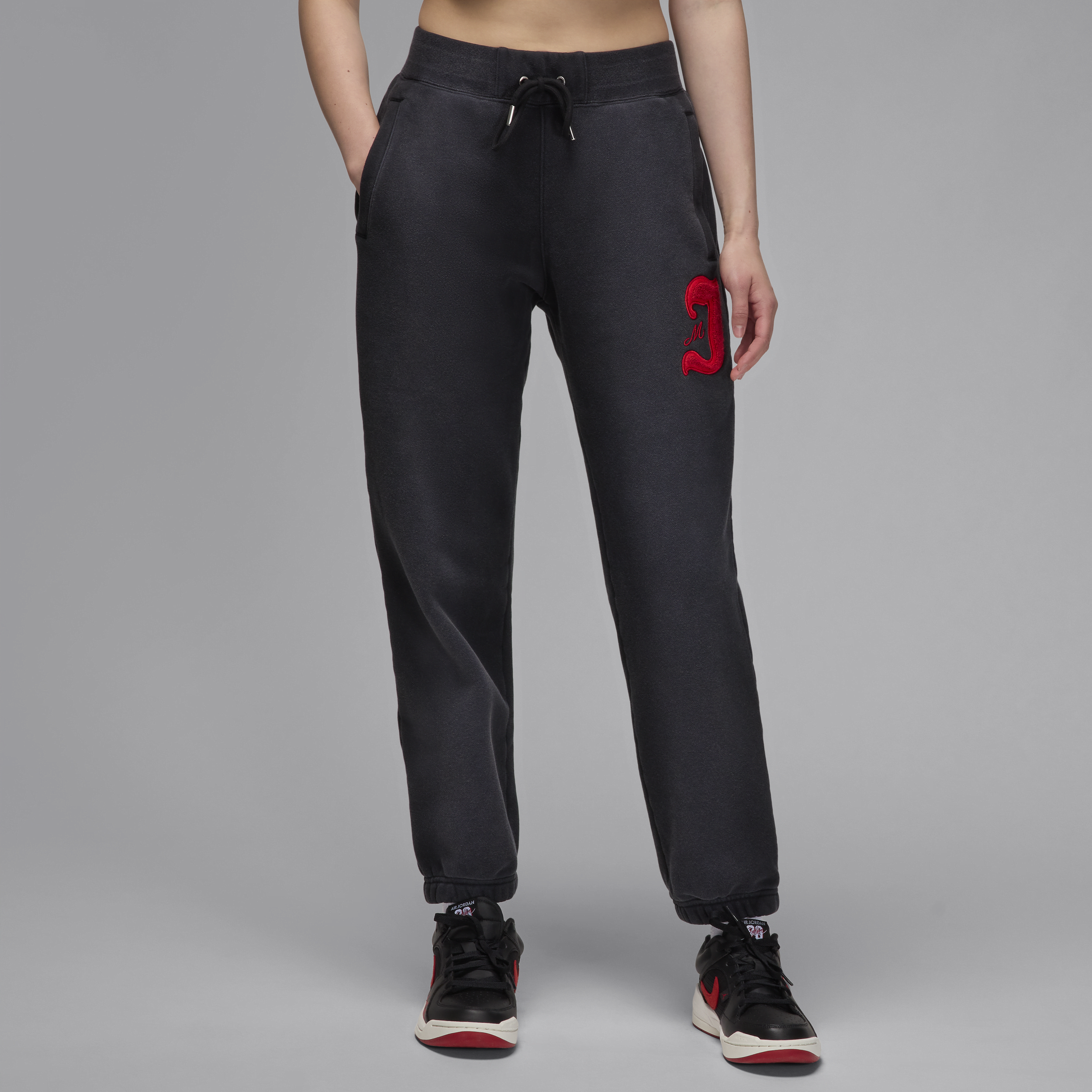 【ナイキ(NIKE)公式ストア】ジョーダン フライト フリース ウィメンズパンツ FV7069-010 ブラック 【ナイキ(NIKE)公式ストア】ジョーダン フライト フリース ウィメンズパンツ FV7069-010 ブラック