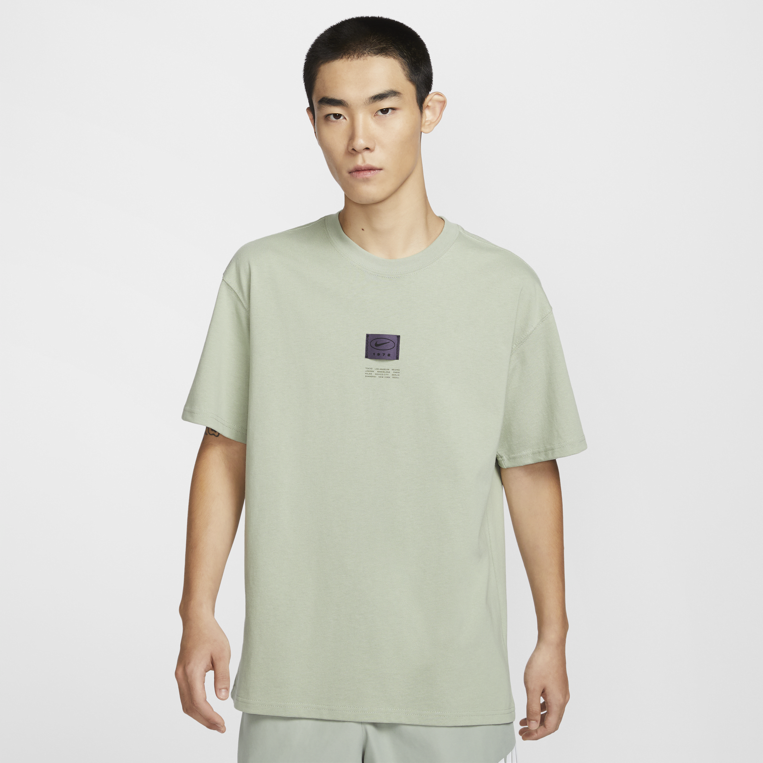 【ナイキ(NIKE)公式ストア】ナイキ スポーツウェア メンズ マックス90 Tシャツ FZ5393-370 グリーン 【ナイキ(NIKE)公式ストア】ナイキ スポーツウェア メンズ マックス90 Tシャツ FZ5393-370 グリーン
