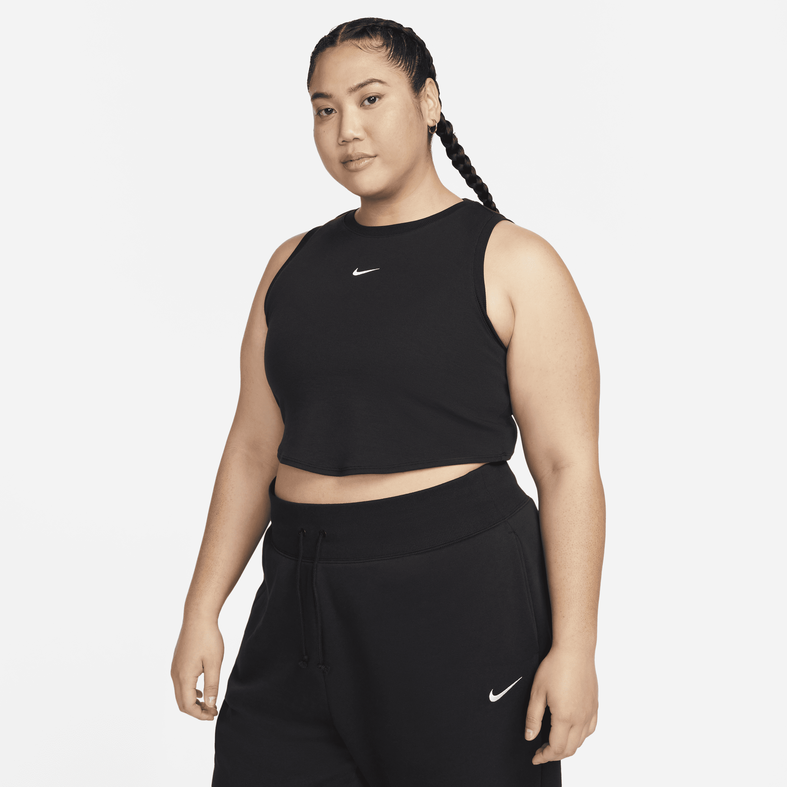 Stram, maskinstrikket Nike Sportswear Chill-minitanktop med kort snit til kvinder (Plus Size) - sort