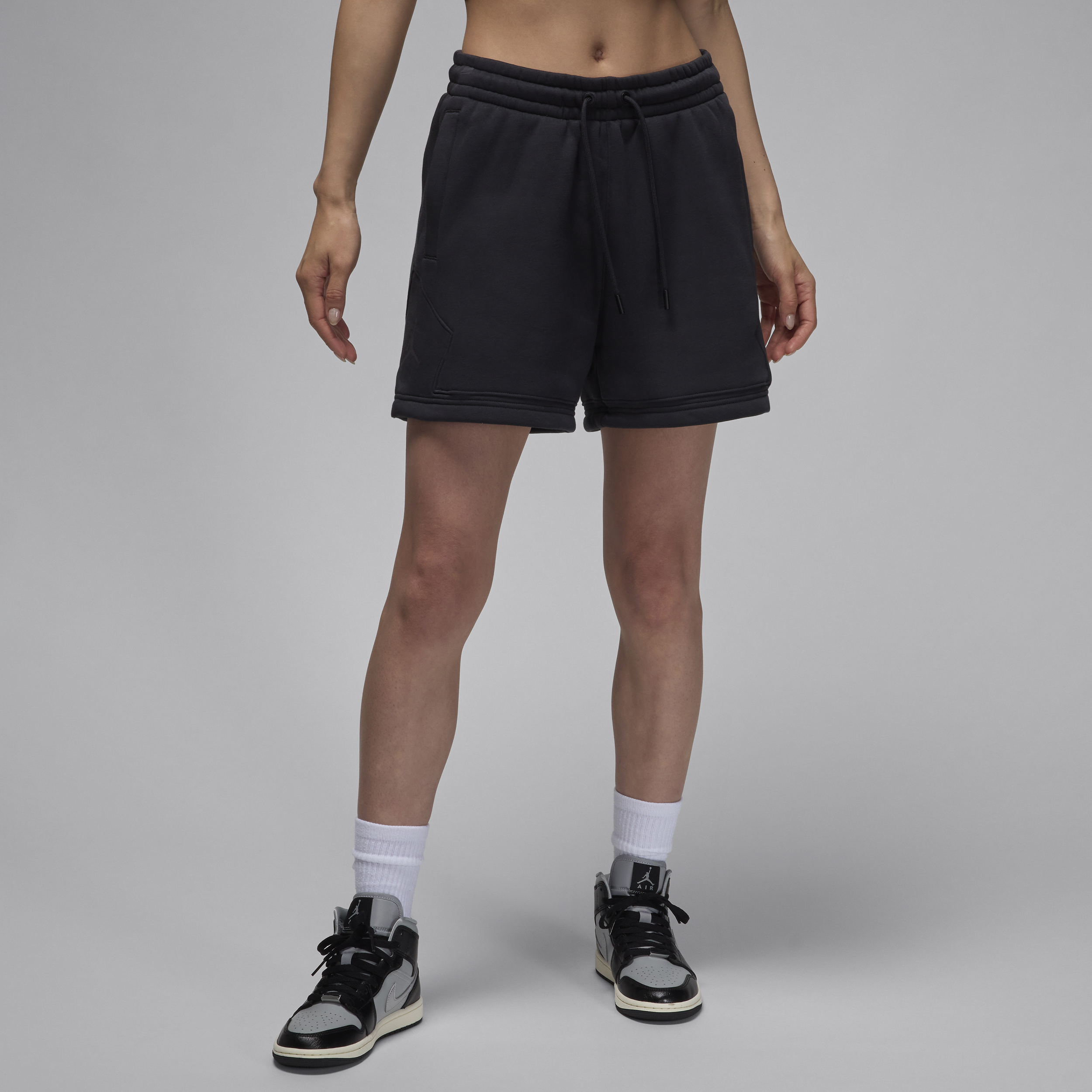 【ナイキ(NIKE)公式ストア】パリ サンジェルマン (PSG) ウィメンズ フリース ショートパンツ FV7752-045 ブラック 【ナイキ(NIKE)公式ストア】パリ サンジェルマン (PSG) ウィメンズ フリース ショートパンツ FV7752-045 ブラック