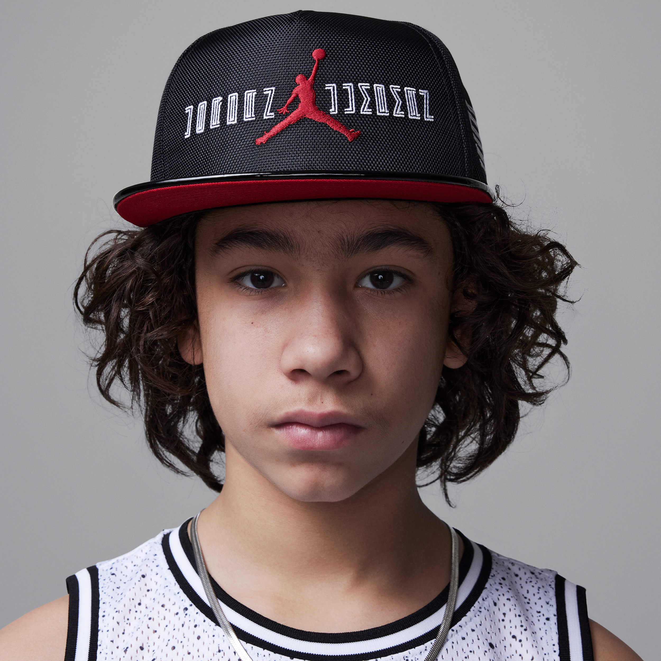 【ナイキ(NIKE)公式ストア】ジョーダン ジュニア レトロ 11 フラット ブリム キャップ II6495-010 ブラック 【ナイキ(NIKE)公式ストア】ジョーダン ジュニア レトロ 11 フラット ブリム キャップ II6495-010 ブラック