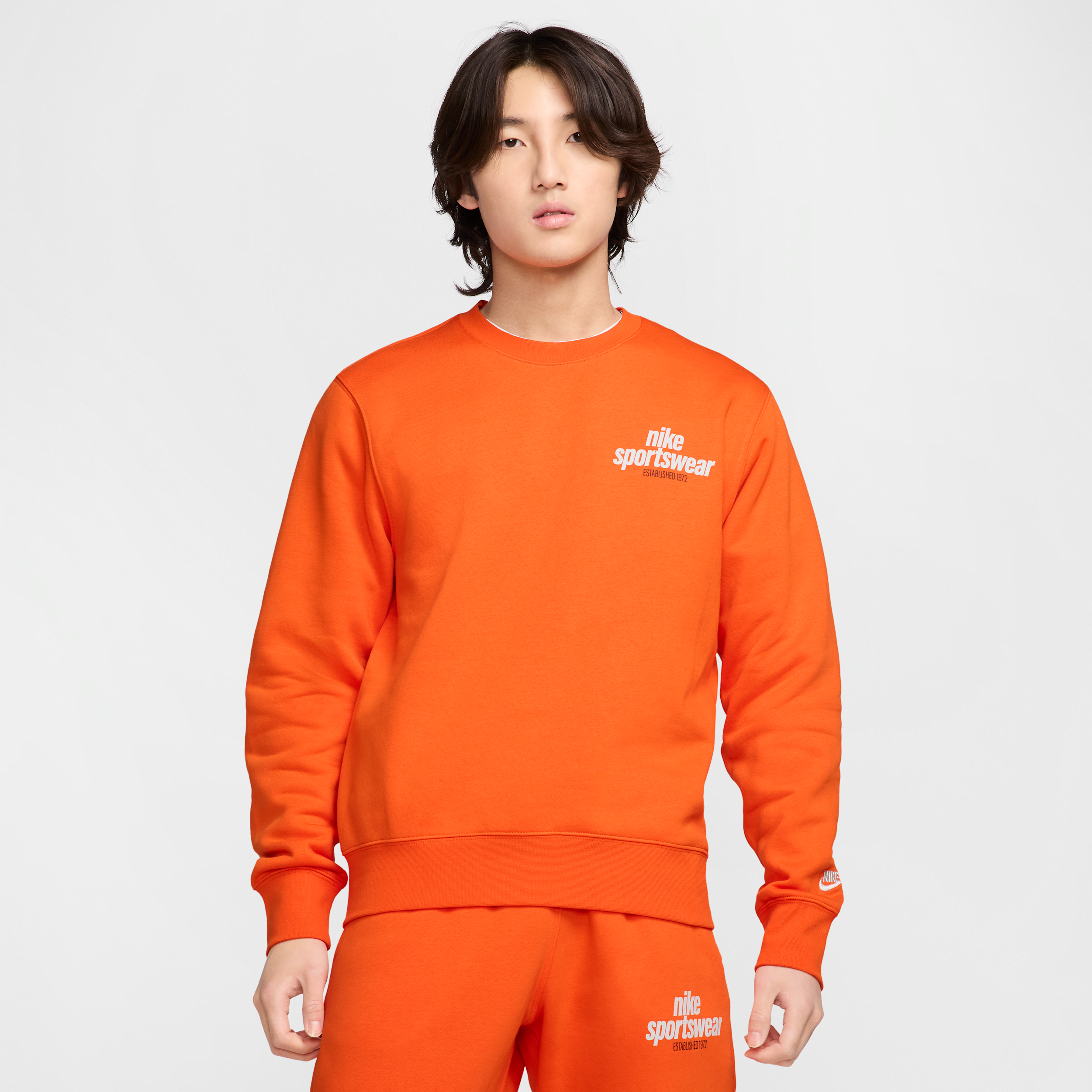 【ナイキ(NIKE)公式ストア】ナイキ クラブ メンズ フリース クルー HJ2174-819 オレンジ 【ナイキ(NIKE)公式ストア】ナイキ クラブ メンズ フリース クルー HJ2174-819 オレンジ