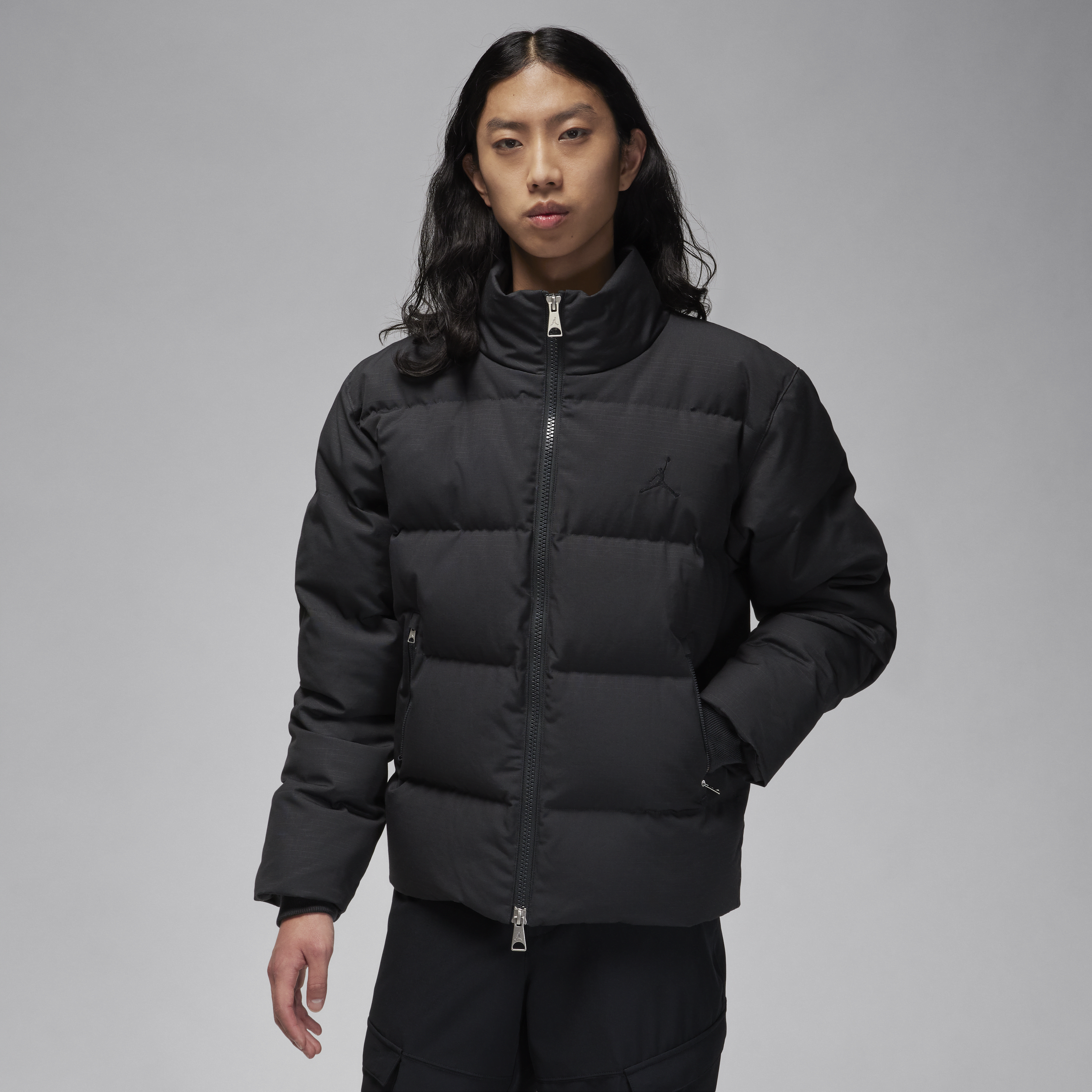 【ナイキ(NIKE)公式ストア】ジョーダン フライト ヘリテージ メンズ ダウン ジャケット FN6347-045 ブラック 【ナイキ(NIKE)公式ストア】ジョーダン フライト ヘリテージ メンズ ダウン ジャケット FN6347-045 ブラック