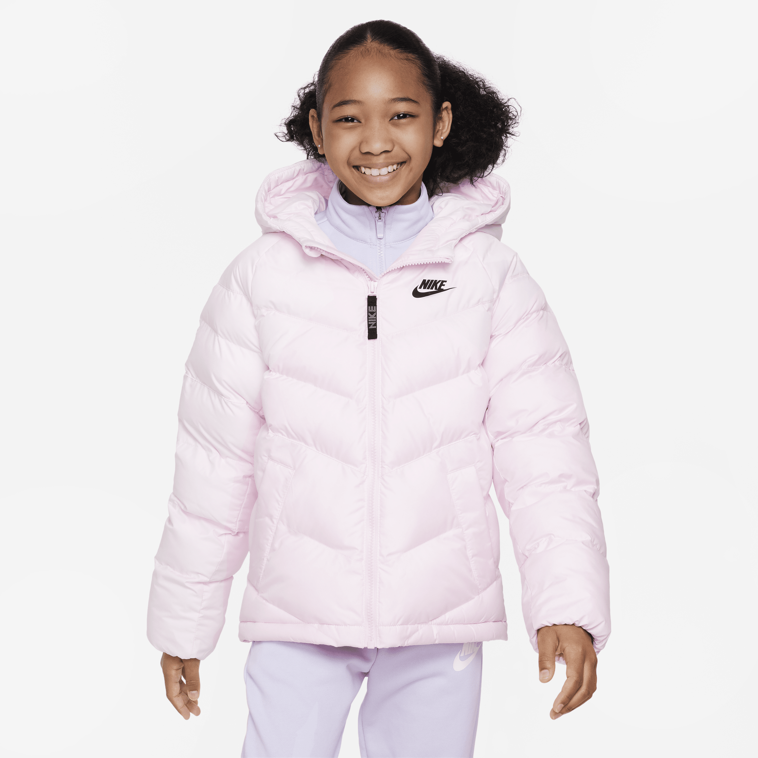 Nike Sportswear-jakke med hætte og syntetisk fyld til større børn - Pink