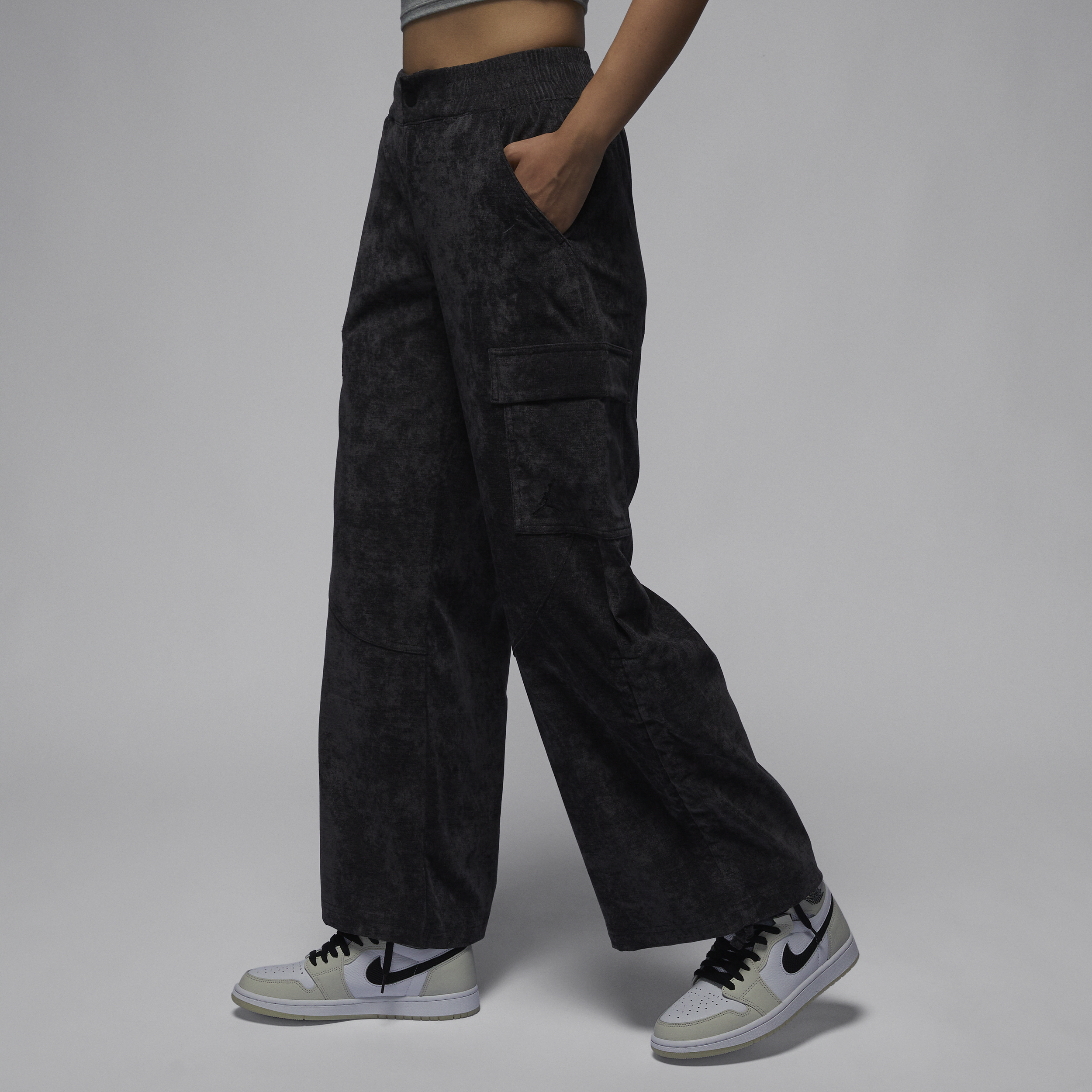 【ナイキ(NIKE)公式ストア】ジョーダン シカゴ ウィメンズ コーデュロイ パンツ FD8210-010 ブラック 【ナイキ(NIKE)公式ストア】ジョーダン シカゴ ウィメンズ コーデュロイ パンツ FD8210-010 ブラック