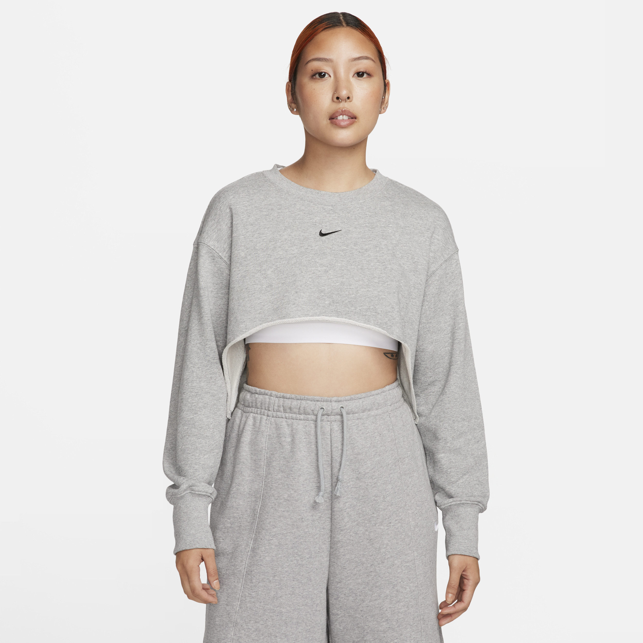 【ナイキ(NIKE)公式ストア】ナイキ スポーツウェア ウィメンズ フレンチ テリー クルーネック クロップ トップ FB8265-063 グレー 【ナイキ(NIKE)公式ストア】ナイキ スポーツウェア ウィメンズ フレンチ テリー クルーネック クロップ トップ FB8265-063 グレー