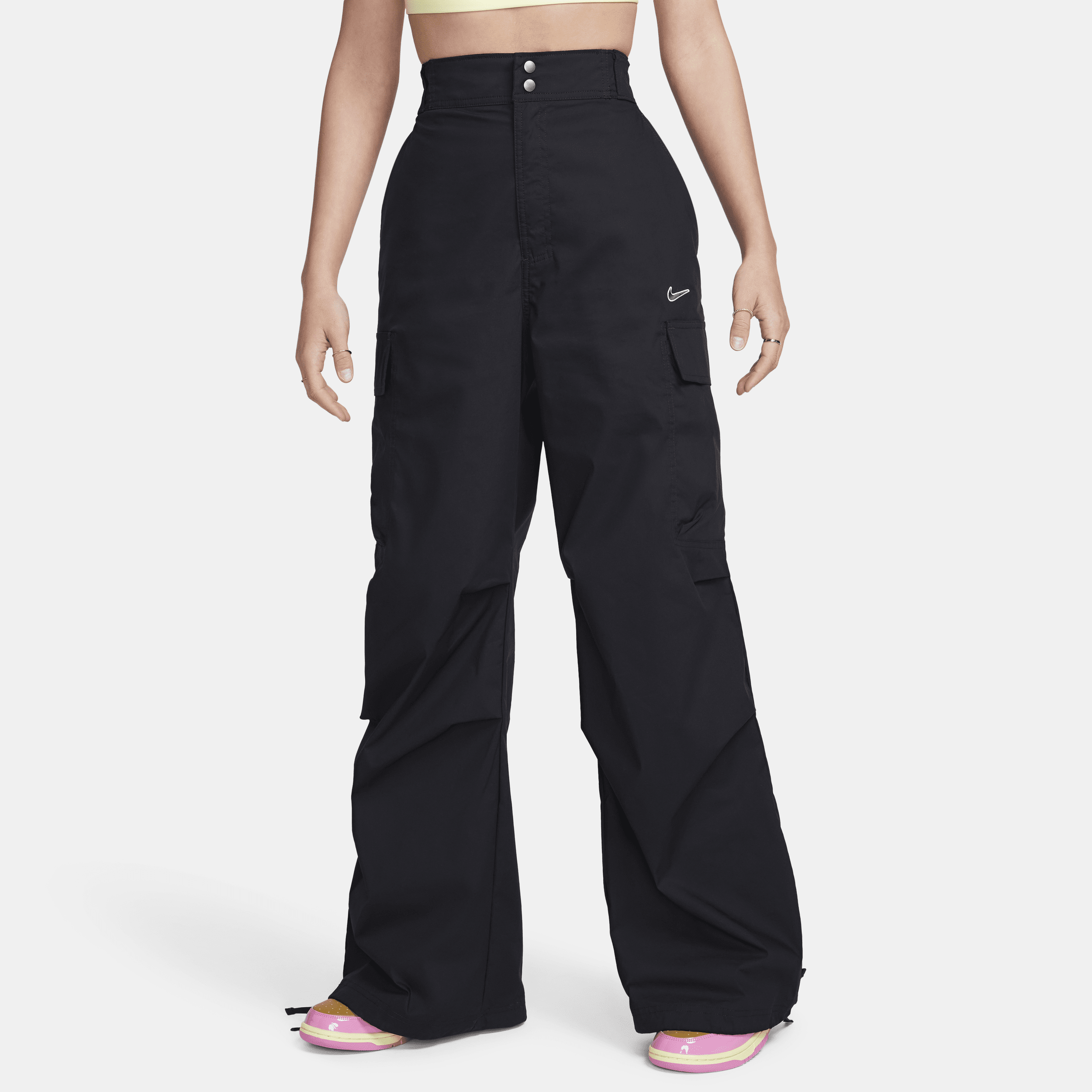Nike Sportswear Pantalón cargo de tejido Woven y talle alto con ajuste holgado - Mujer - Negro